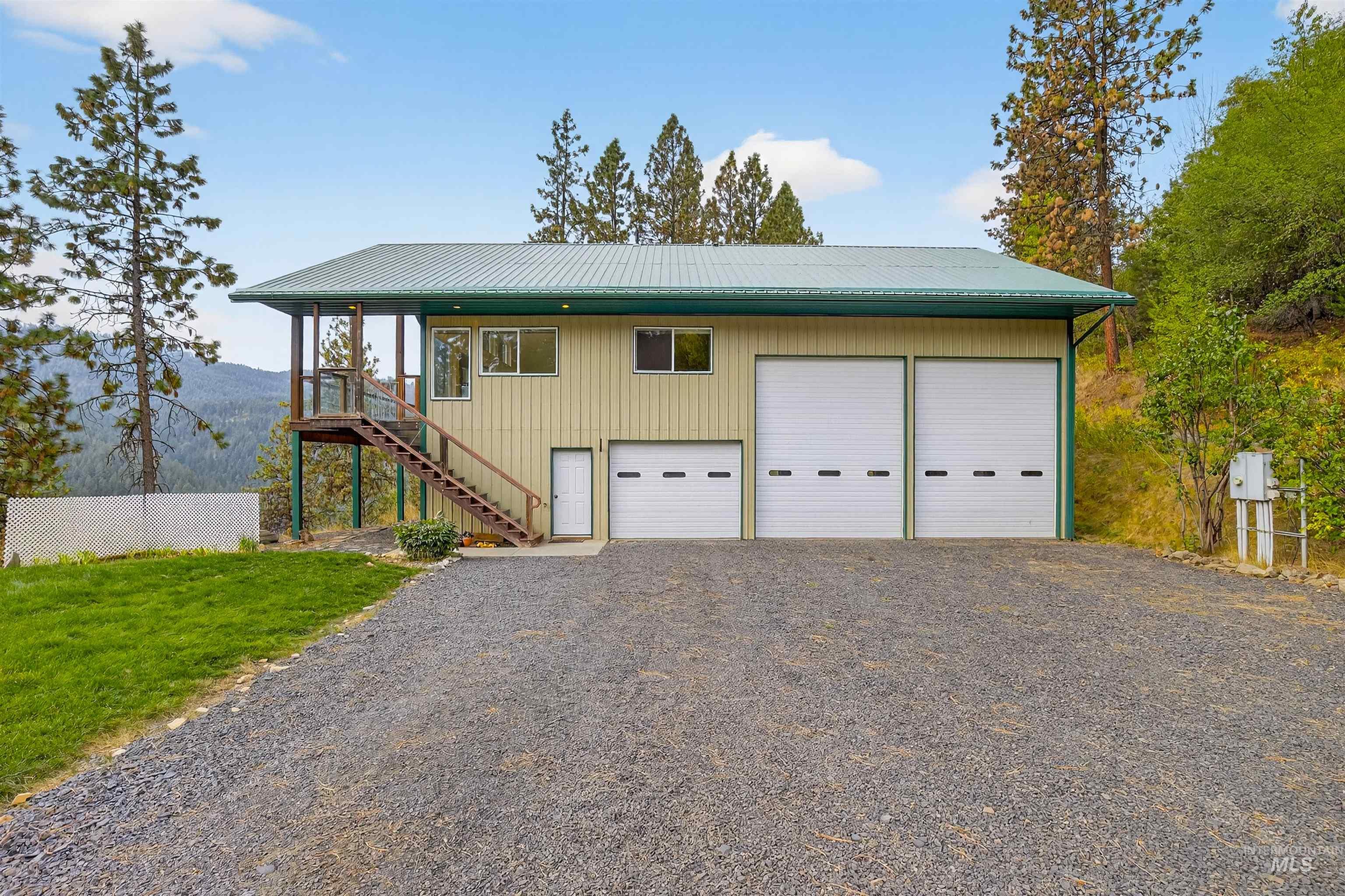283 Quail Dr, Ahsahka, Idaho 83520, 2 Bedrooms, 2 Bathrooms, Residential For Sale, Price $599,000,MLS 98963401