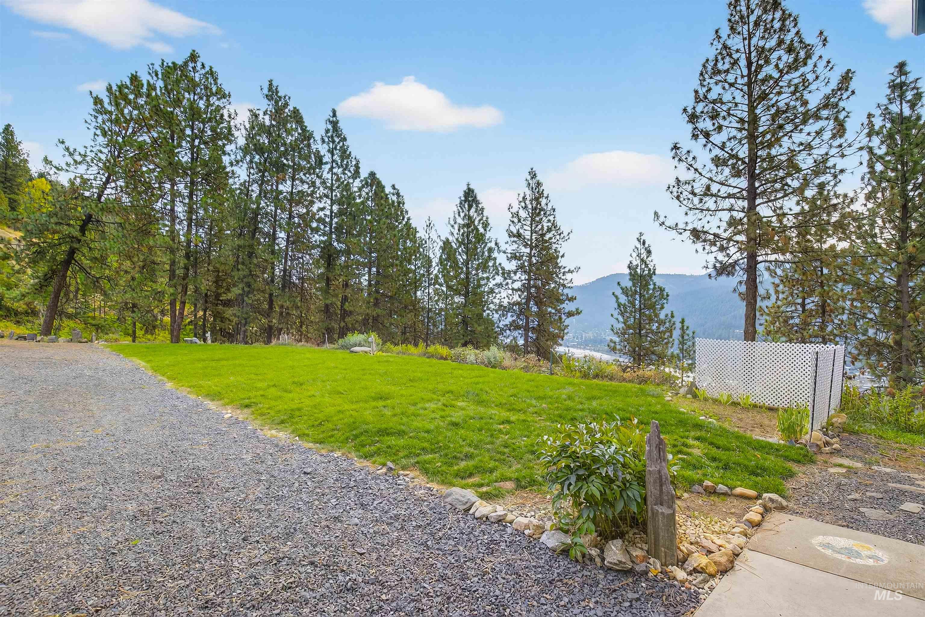 283 Quail Dr, Ahsahka, Idaho 83520, 2 Bedrooms, 2 Bathrooms, Residential For Sale, Price $599,000,MLS 98963401