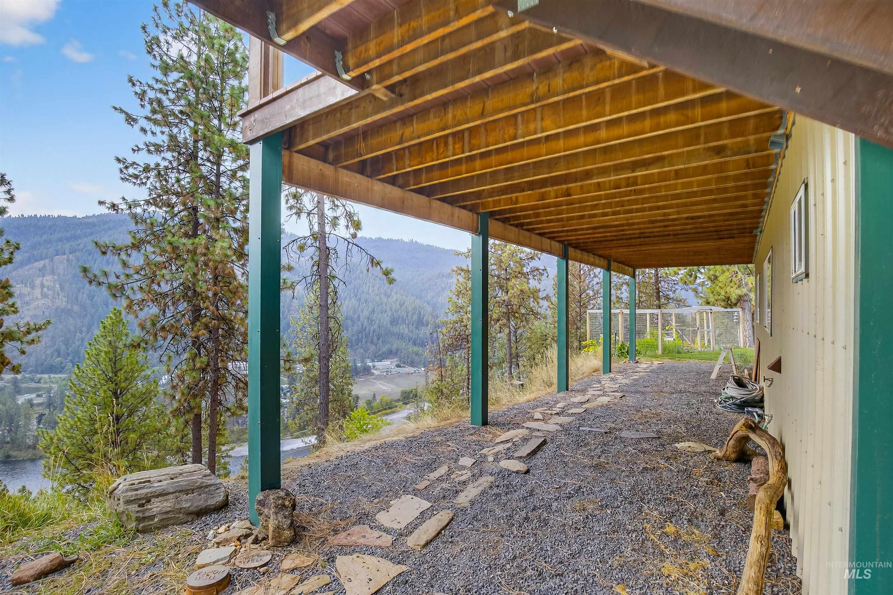 283 Quail Dr, Ahsahka, Idaho 83520, 2 Bedrooms, 2 Bathrooms, Residential For Sale, Price $599,000,MLS 98963401