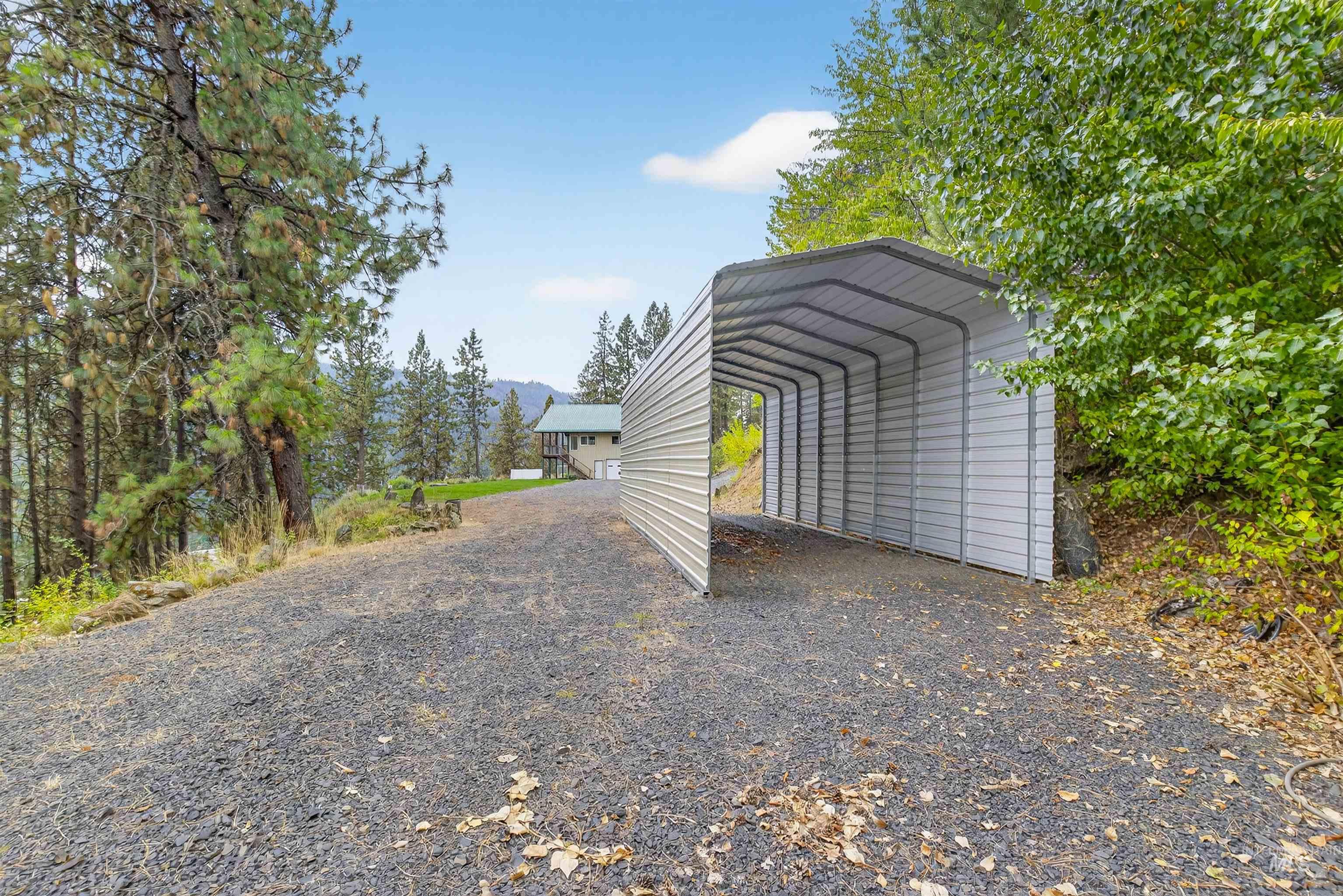 283 Quail Dr, Ahsahka, Idaho 83520, 2 Bedrooms, 2 Bathrooms, Residential For Sale, Price $599,000,MLS 98963401