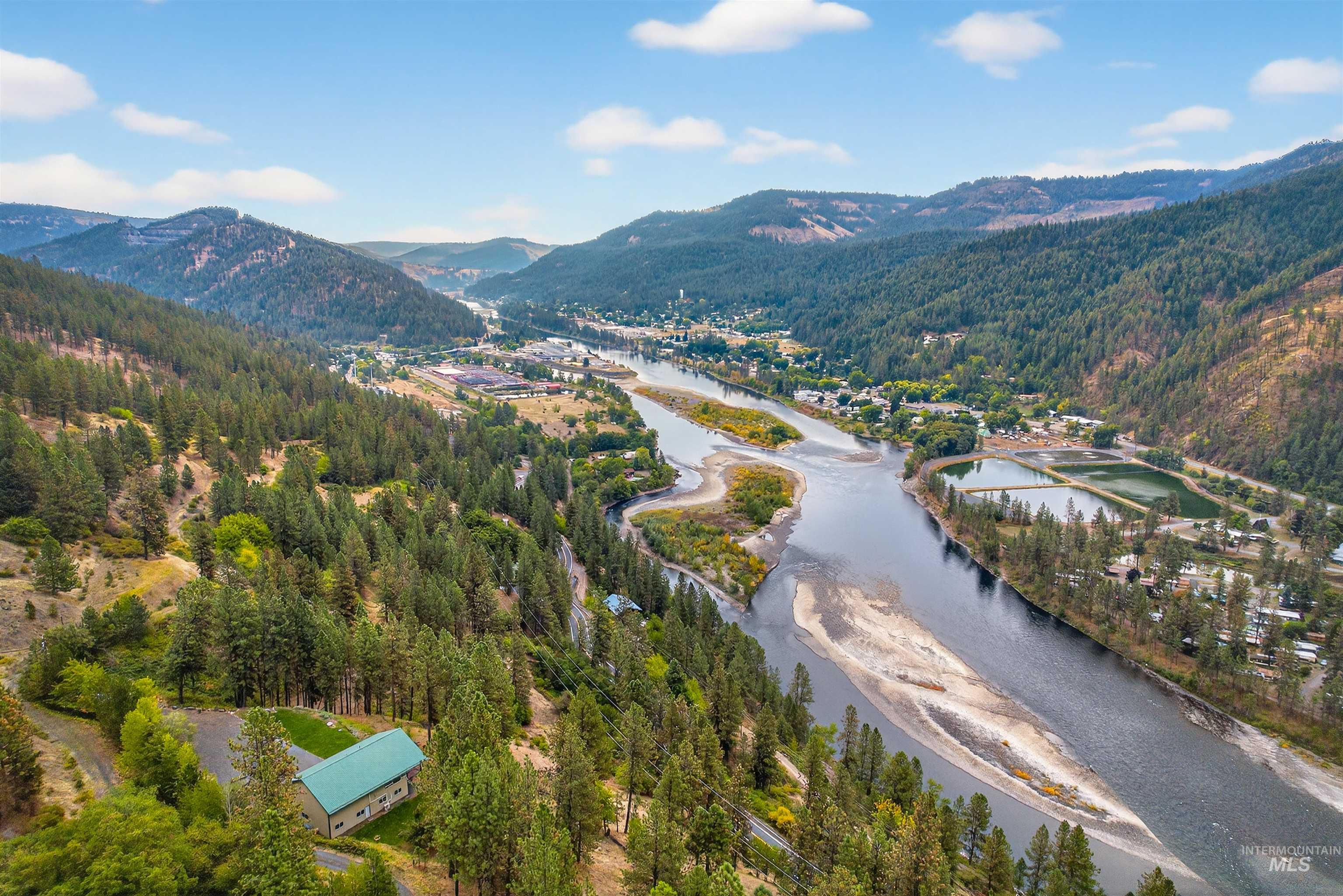 283 Quail Dr, Ahsahka, Idaho 83520, 2 Bedrooms, 2 Bathrooms, Residential For Sale, Price $599,000,MLS 98963401