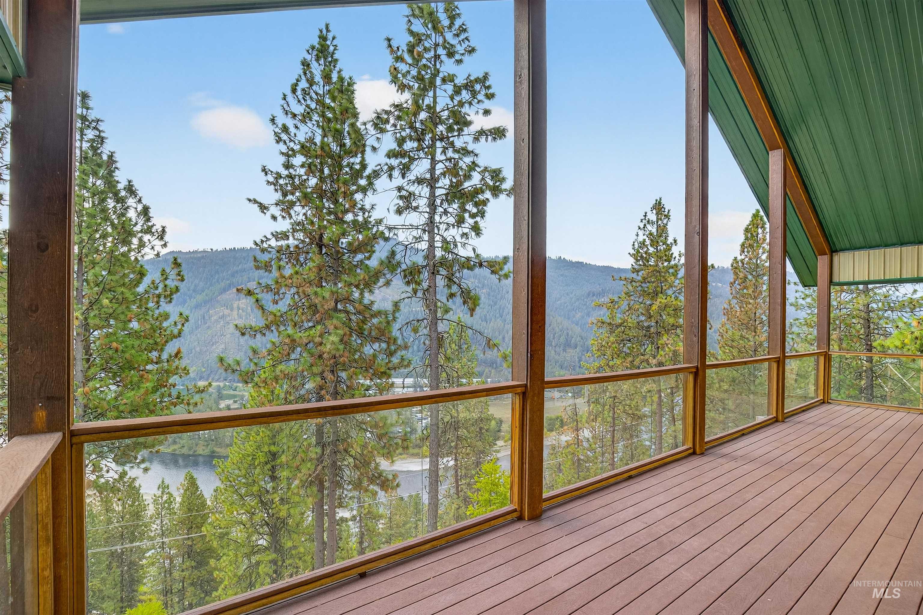 283 Quail Dr, Ahsahka, Idaho 83520, 2 Bedrooms, 2 Bathrooms, Residential For Sale, Price $599,000,MLS 98963401