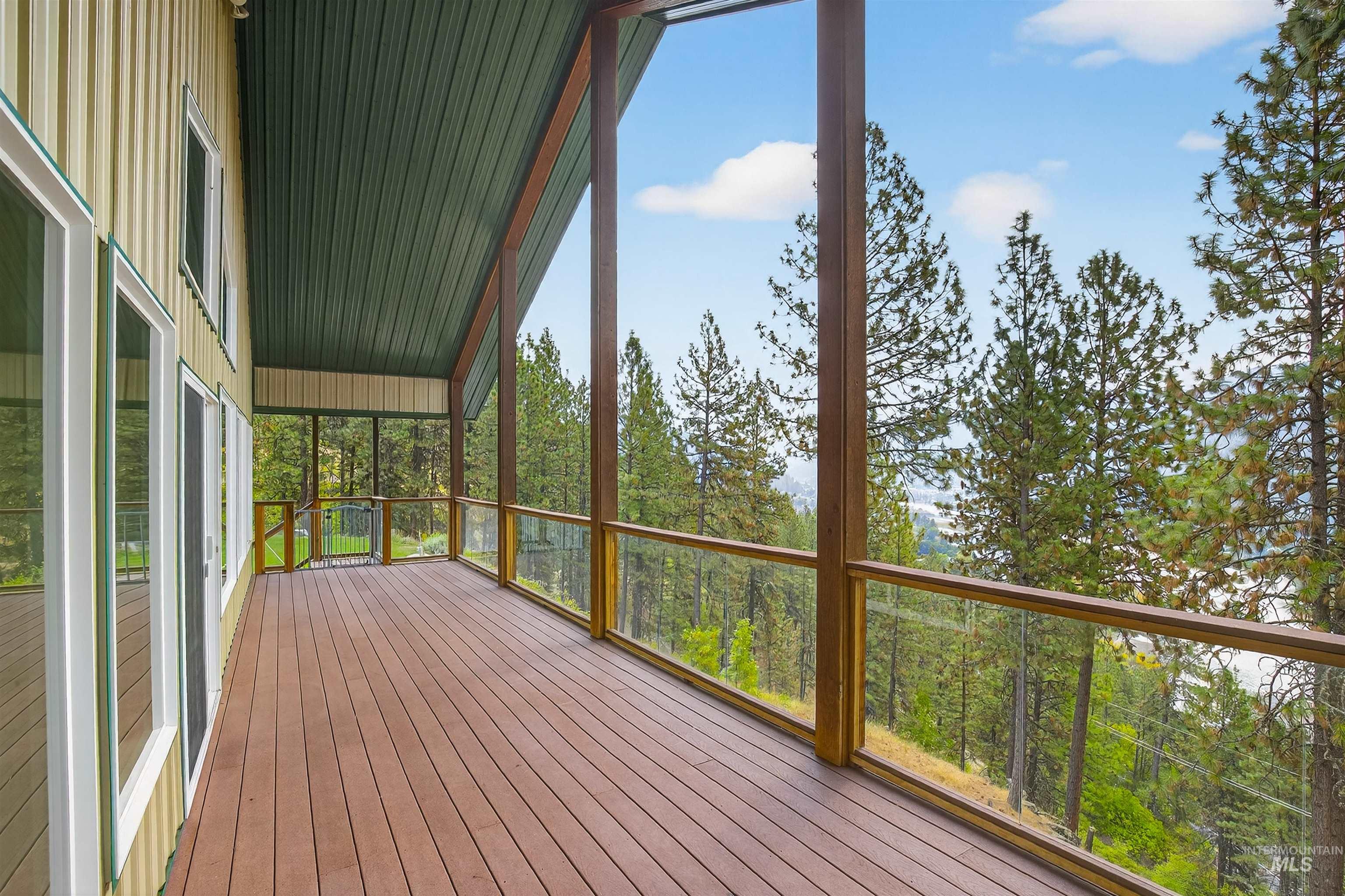 283 Quail Dr, Ahsahka, Idaho 83520, 2 Bedrooms, 2 Bathrooms, Residential For Sale, Price $599,000,MLS 98963401