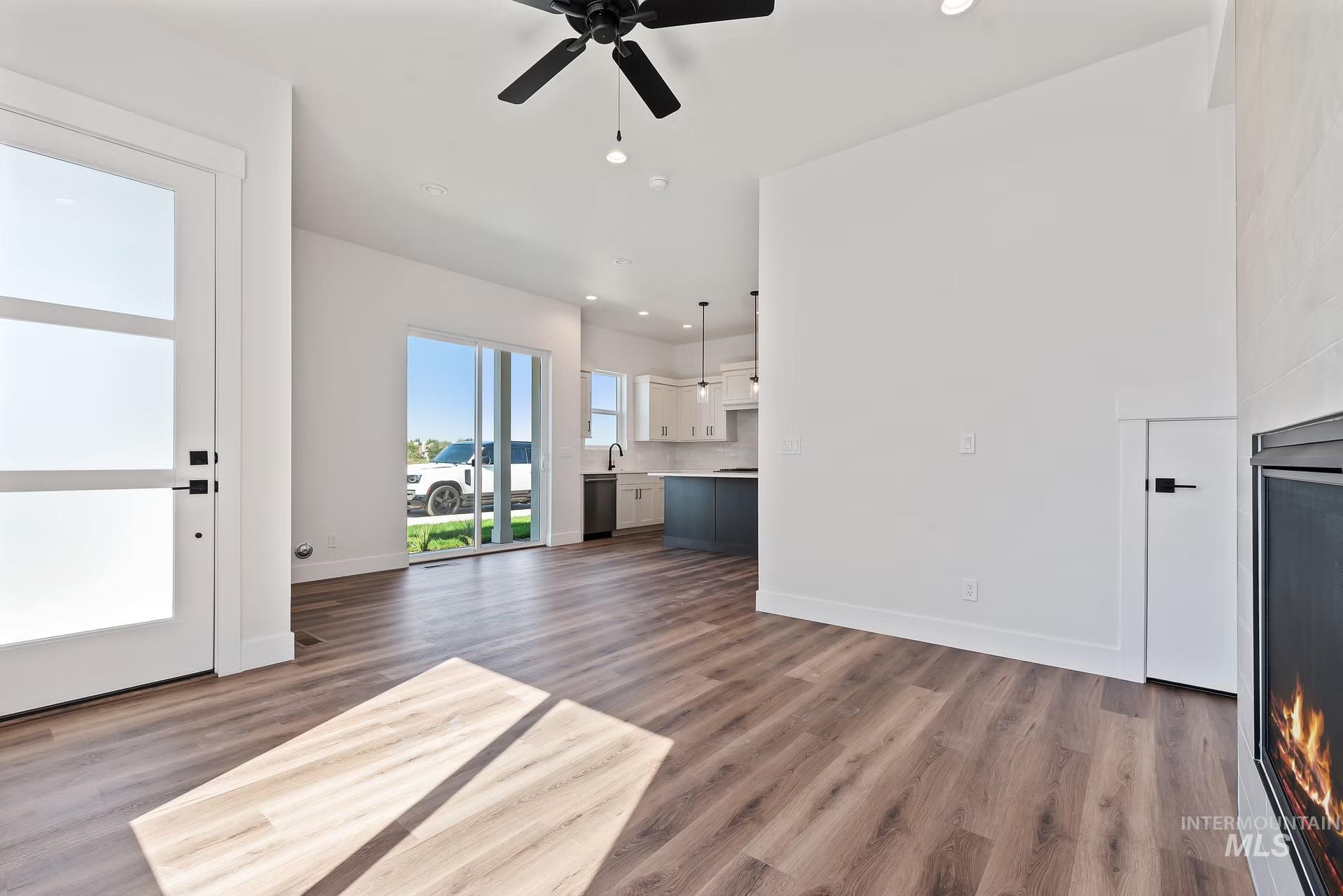 716 S Calhoun Lane, Star, Idaho 83669, 2 Bedrooms, 2.5 Bathrooms, Residential For Sale, Price $393,880,MLS 98963413