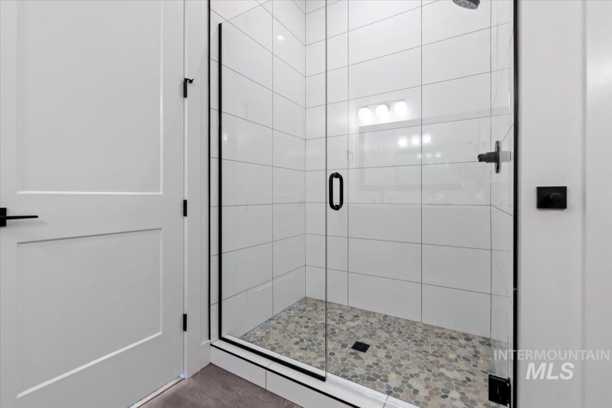 2391 E Snocreek Dr, Eagle, Idaho 83616, 3 Bedrooms, 2.5 Bathrooms, Residential For Sale, Price $799,900,MLS 98963423