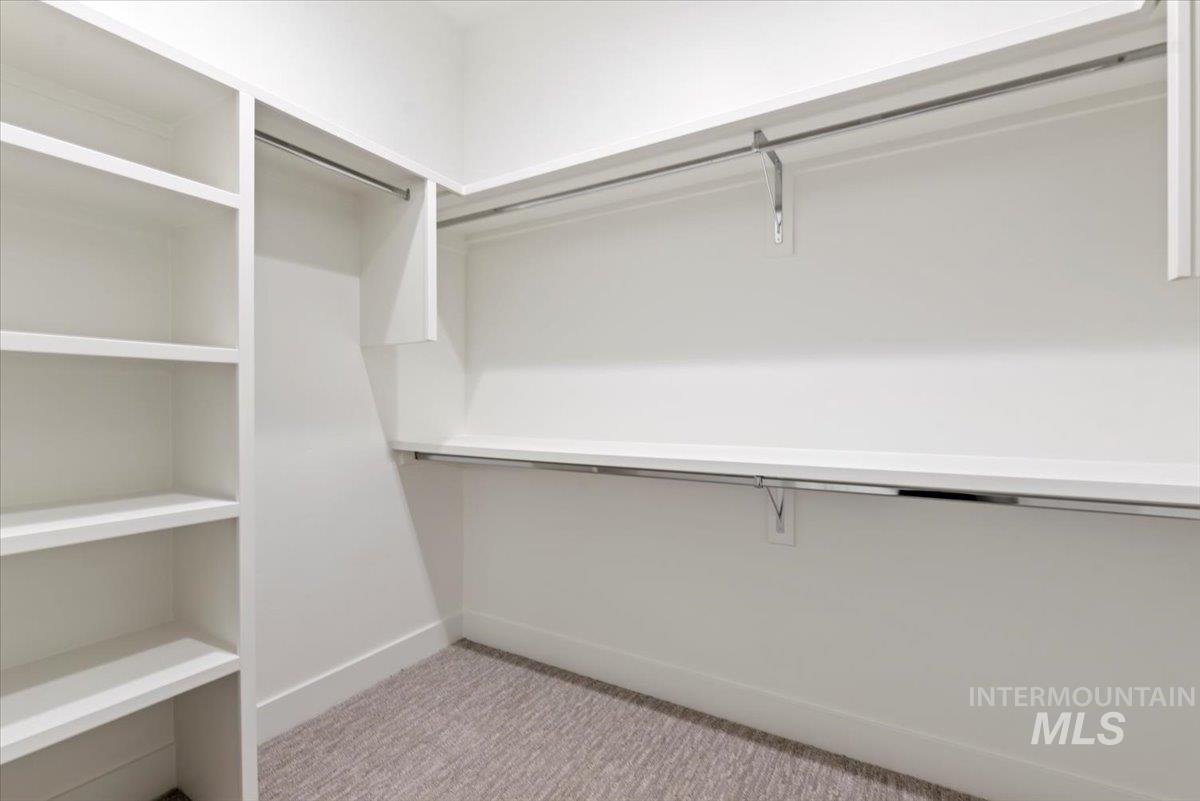 2391 E Snocreek Dr, Eagle, Idaho 83616, 3 Bedrooms, 2.5 Bathrooms, Residential For Sale, Price $799,900,MLS 98963423