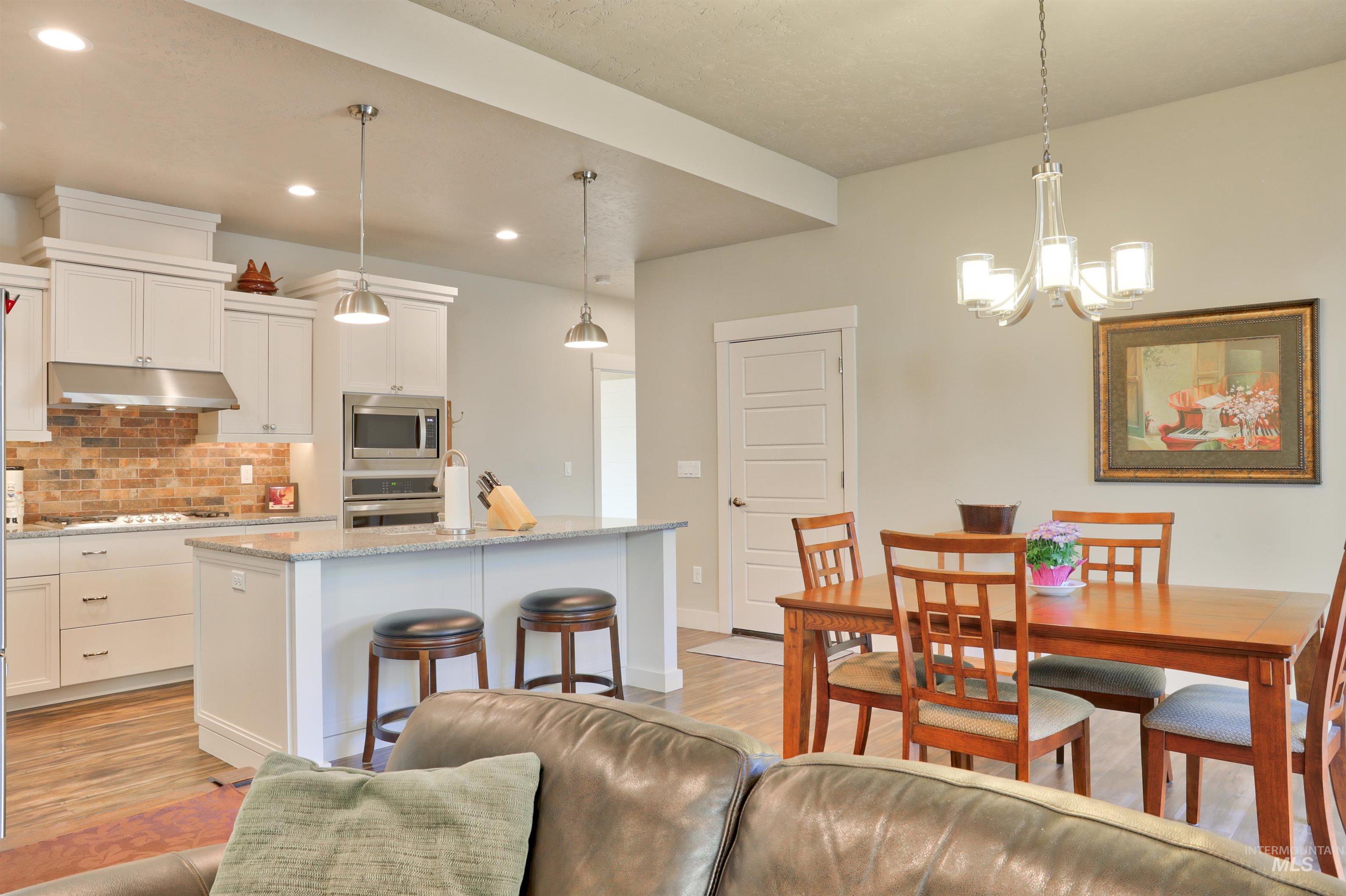 3482 N Lilyturf Ave., Meridian, Idaho 83642, 3 Bedrooms, 2 Bathrooms, Residential For Sale, Price $500,000,MLS 98963425