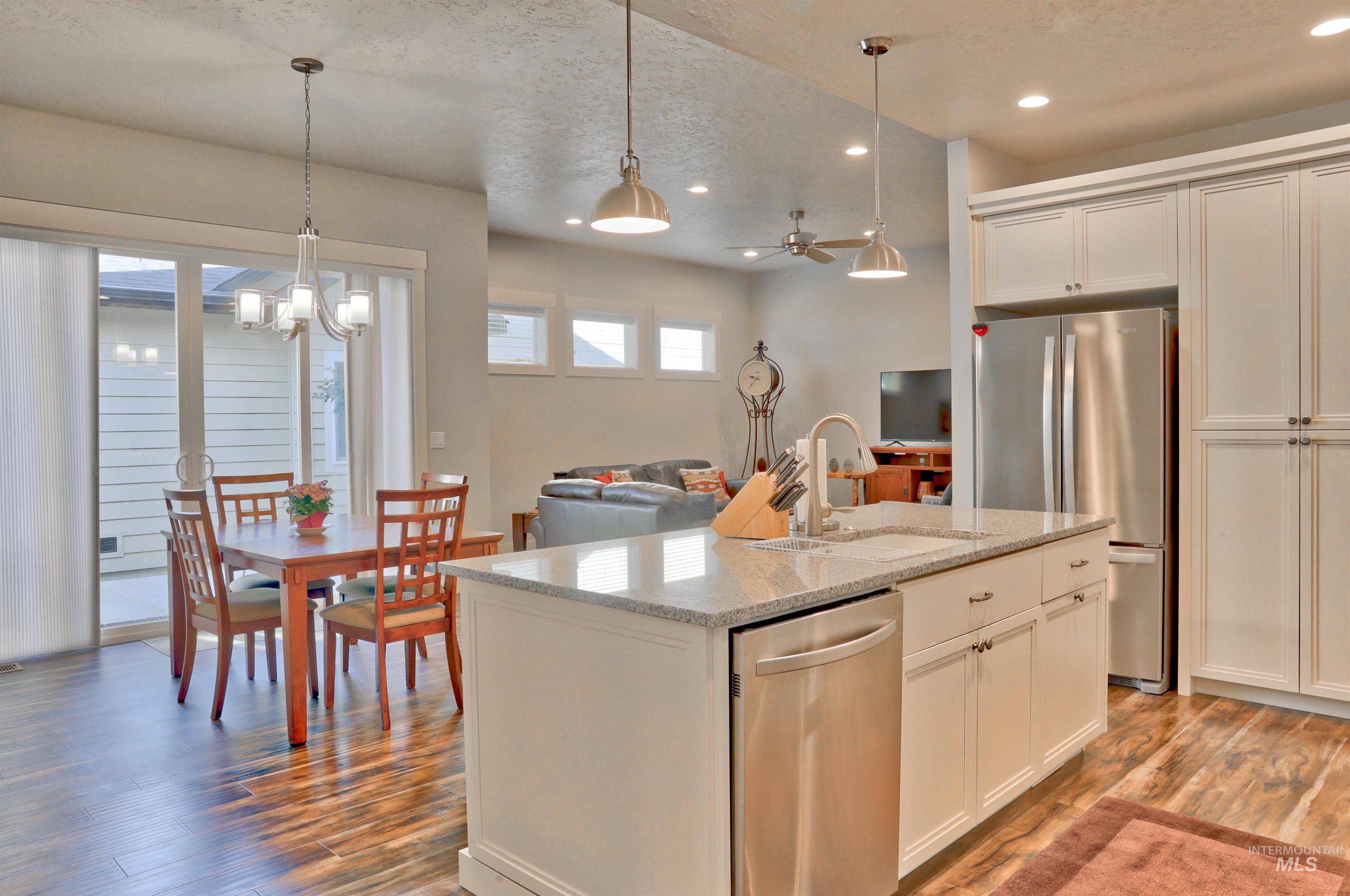 3482 N Lilyturf Ave., Meridian, Idaho 83642, 3 Bedrooms, 2 Bathrooms, Residential For Sale, Price $500,000,MLS 98963425