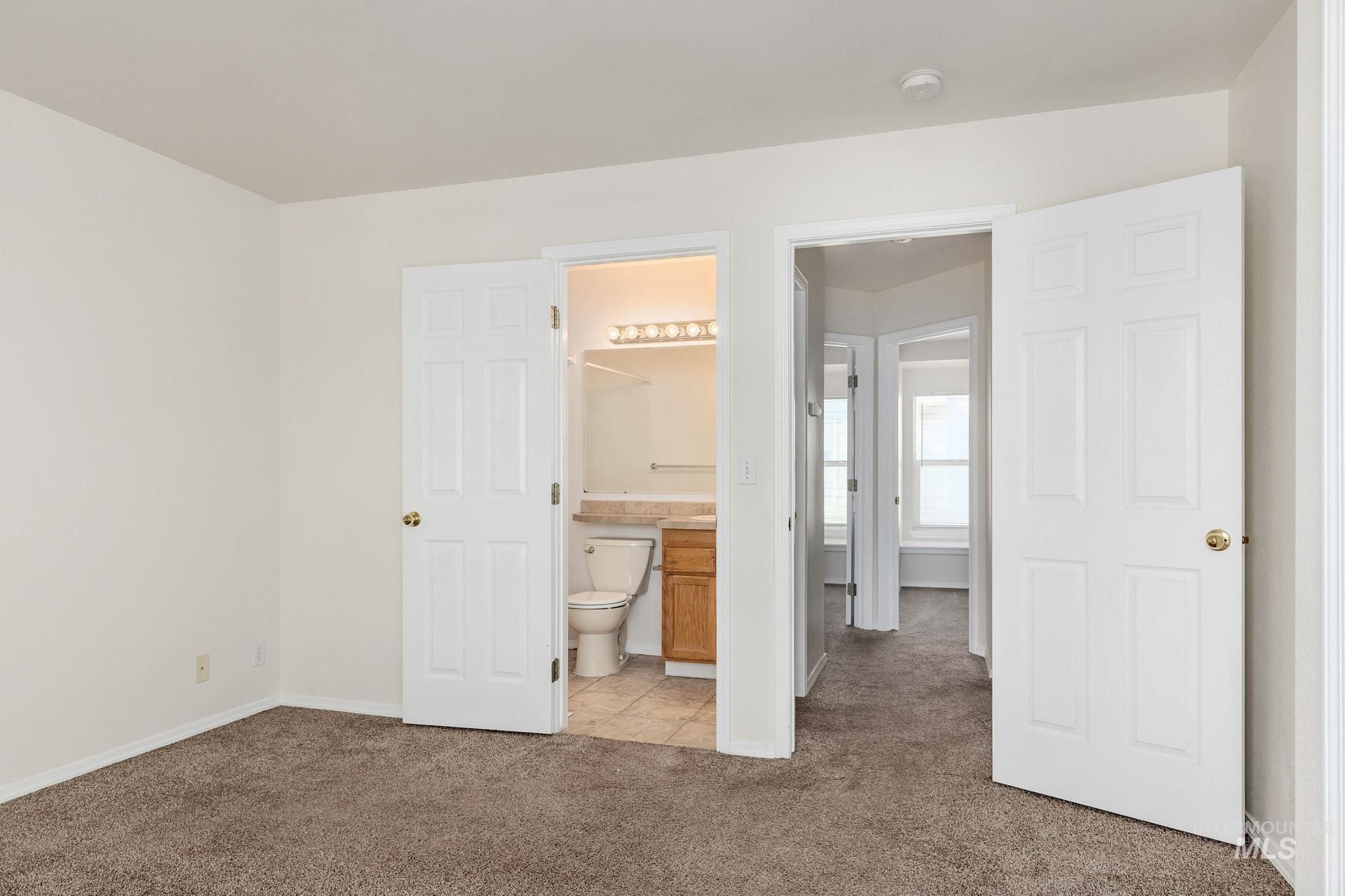 75 E King St., Meridian, Idaho 83642, 3 Bedrooms, 1.5 Bathrooms, Residential For Sale, Price $285,000,MLS 98963440