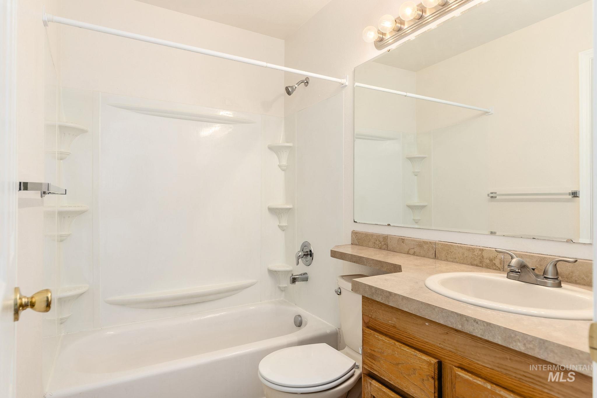 75 E King St., Meridian, Idaho 83642, 3 Bedrooms, 1.5 Bathrooms, Residential For Sale, Price $285,000,MLS 98963440