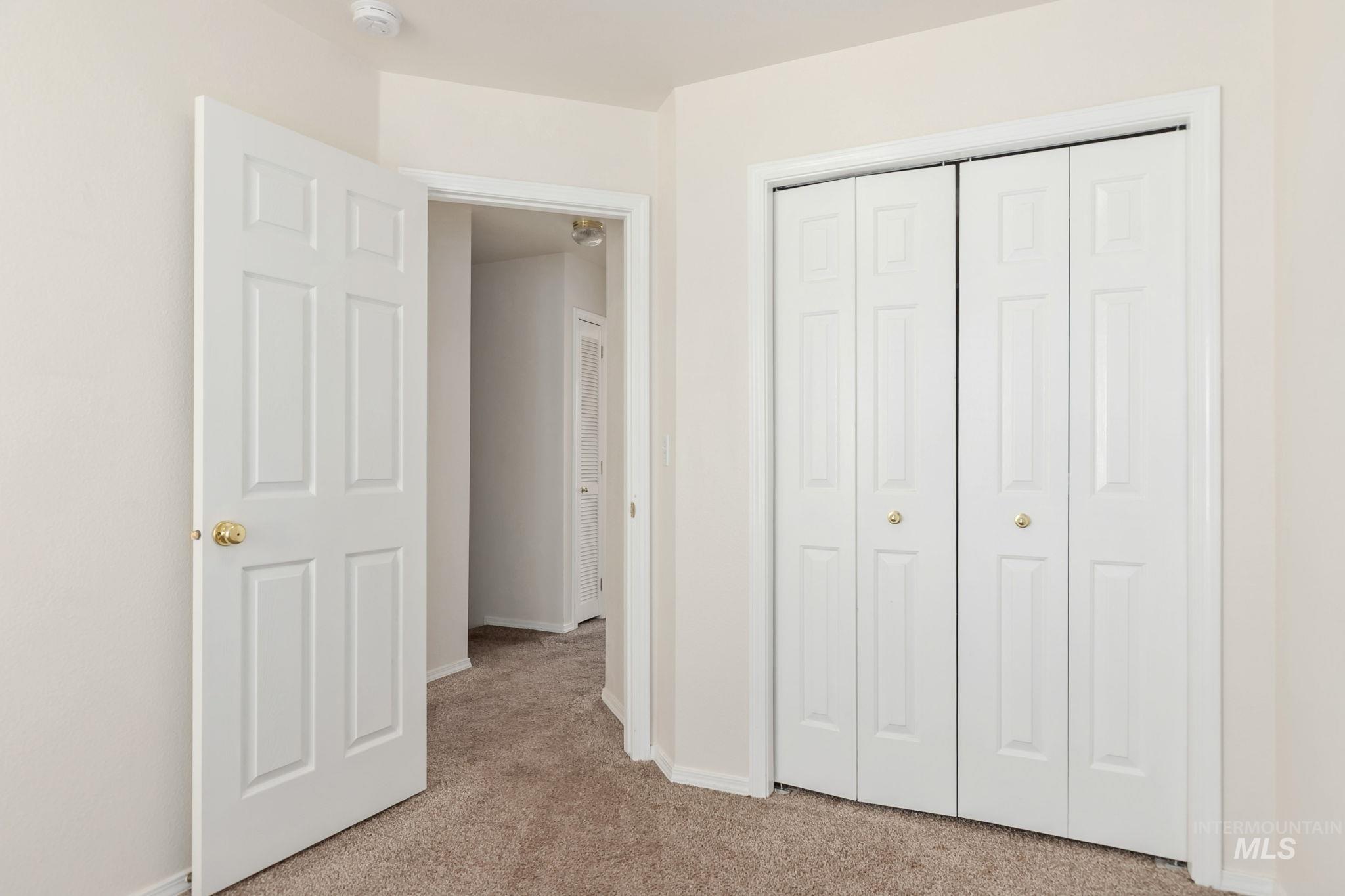 75 E King St., Meridian, Idaho 83642, 3 Bedrooms, 1.5 Bathrooms, Residential For Sale, Price $285,000,MLS 98963440