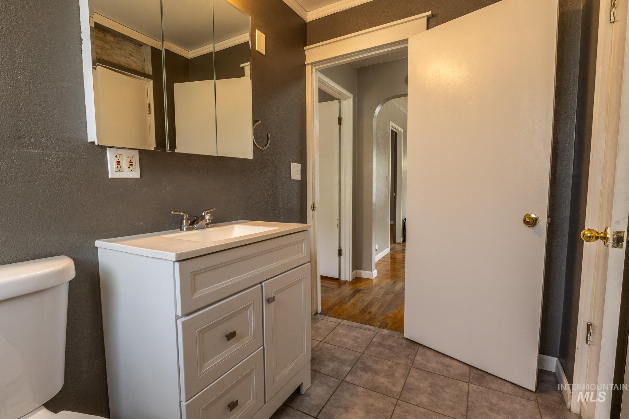 3228 5th Street, Lewiston, Idaho 83501, 3 Bedrooms, 1.5 Bathrooms, Residential For Sale, Price $330,000,MLS 98963442