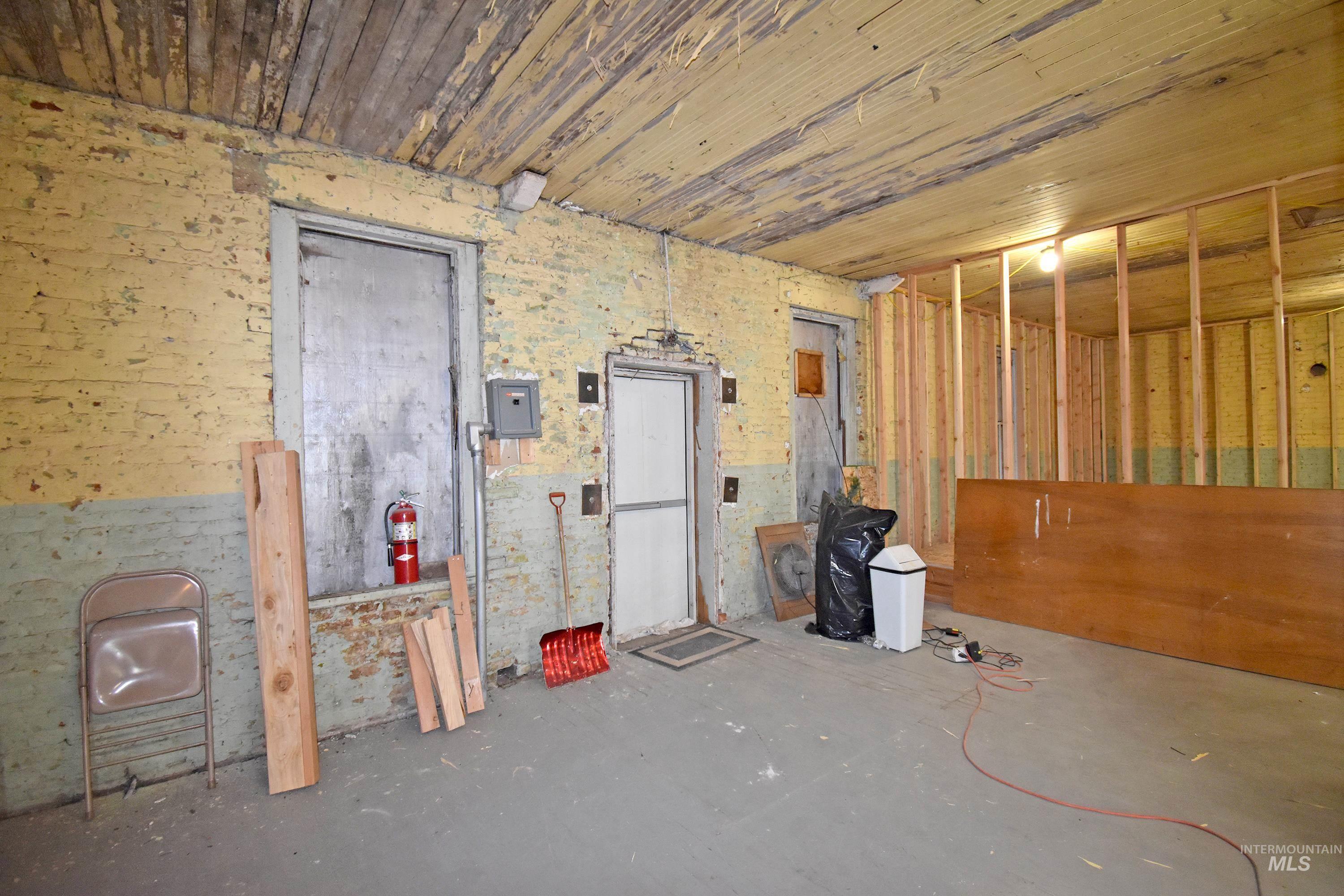 132 E Walnut Avenue, Genesee, Idaho 83832, Business/Commercial For Sale, Price $270,000,MLS 98963446