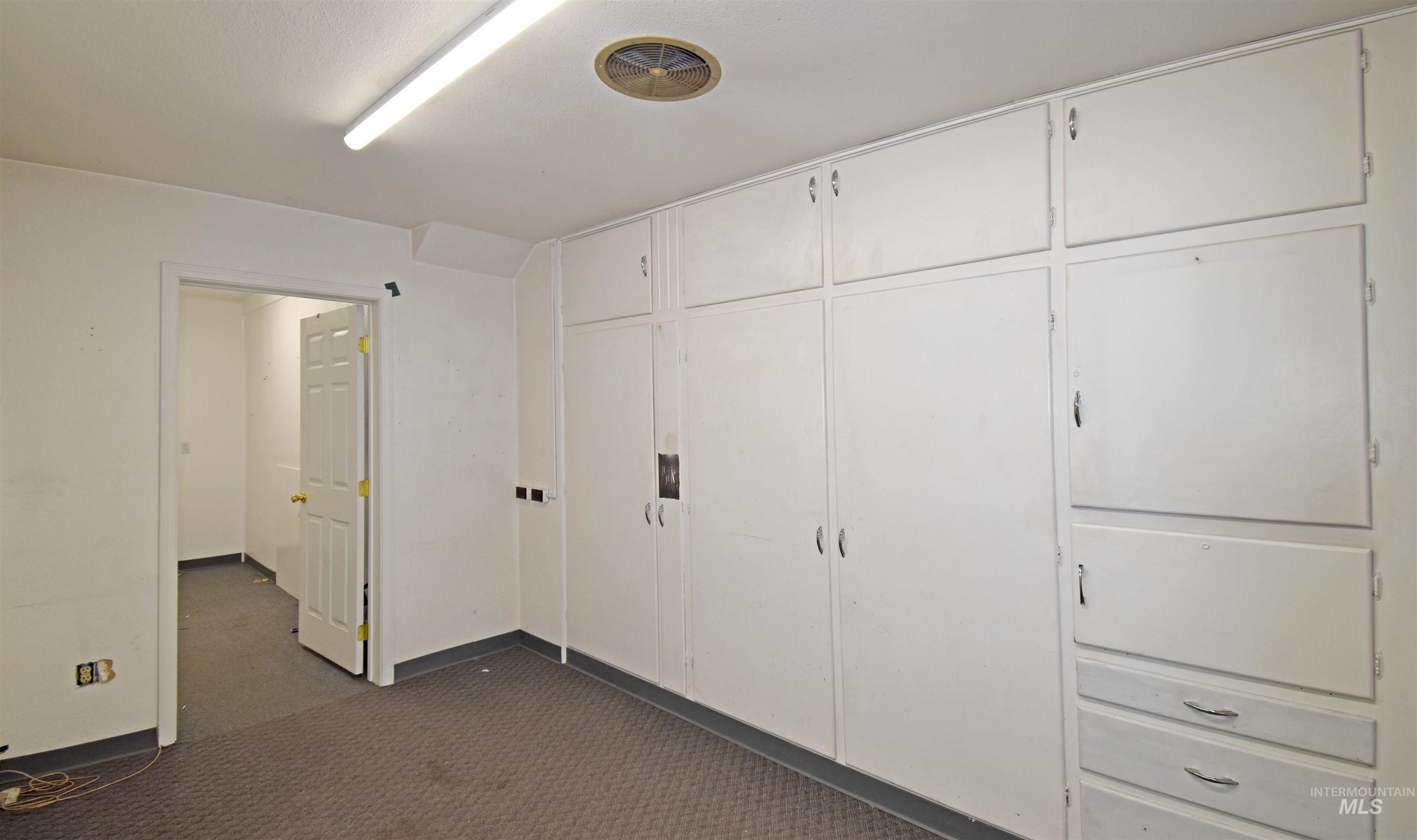 132 E Walnut Avenue, Genesee, Idaho 83832, Business/Commercial For Sale, Price $270,000,MLS 98963446