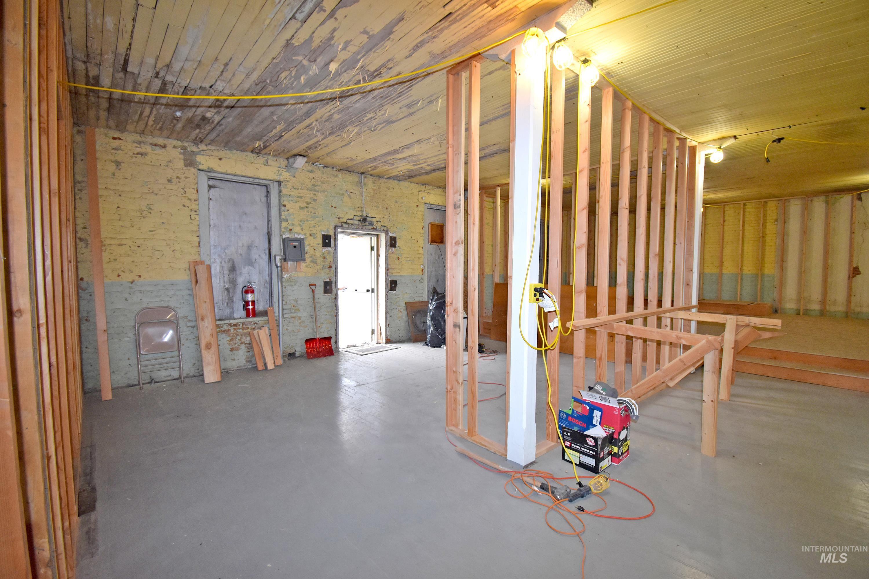 132 E Walnut Avenue, Genesee, Idaho 83832, Business/Commercial For Sale, Price $270,000,MLS 98963446