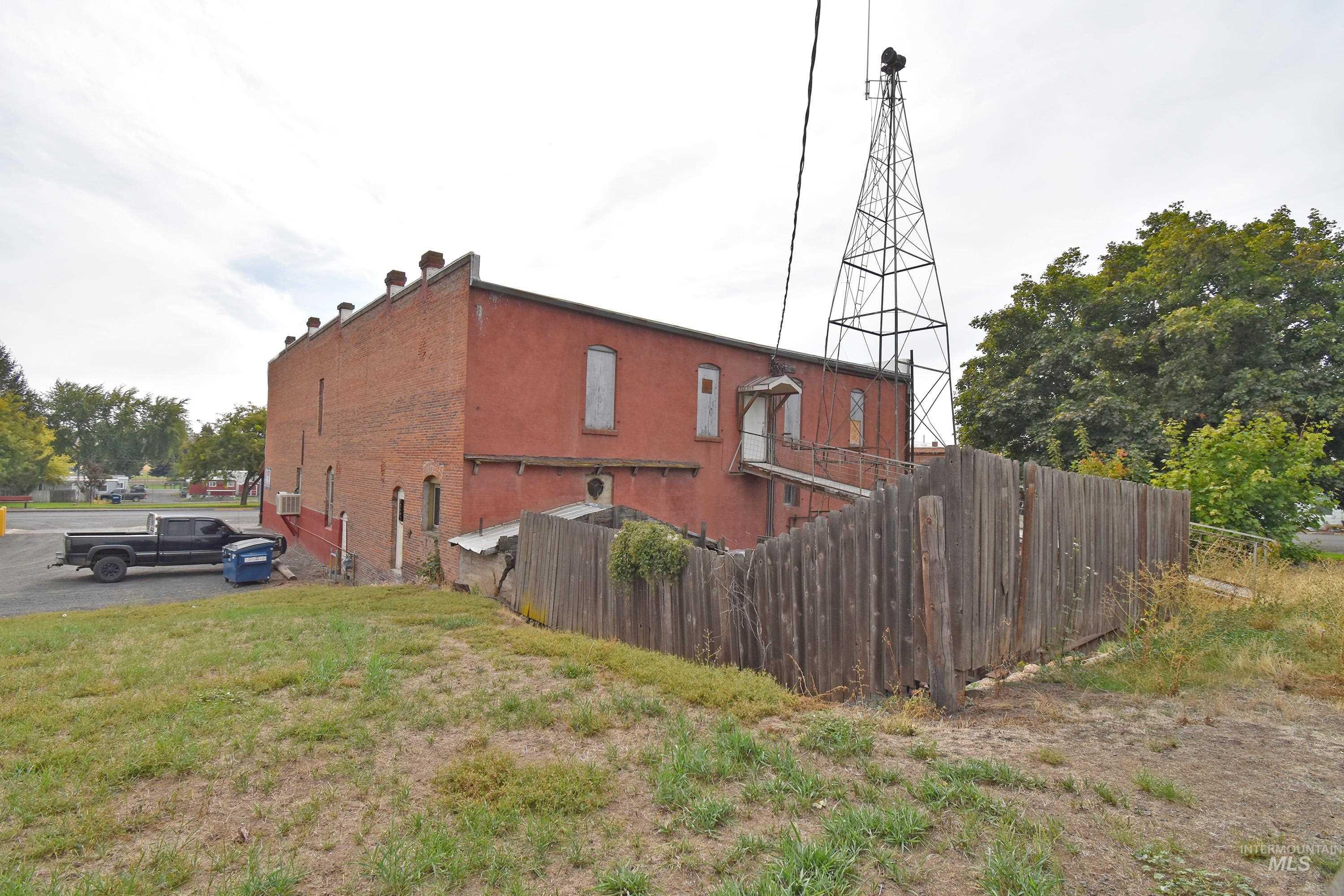 132 E Walnut Avenue, Genesee, Idaho 83832, Business/Commercial For Sale, Price $270,000,MLS 98963446