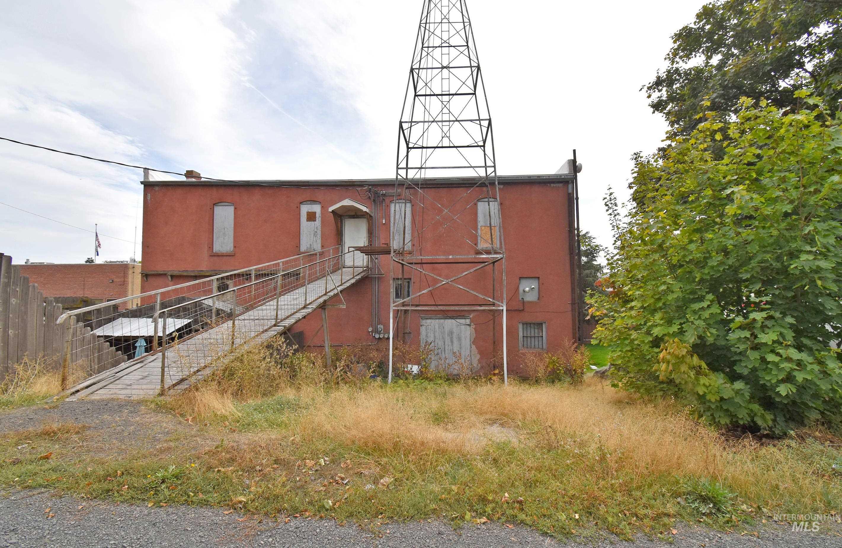 132 E Walnut Avenue, Genesee, Idaho 83832, Business/Commercial For Sale, Price $270,000,MLS 98963446