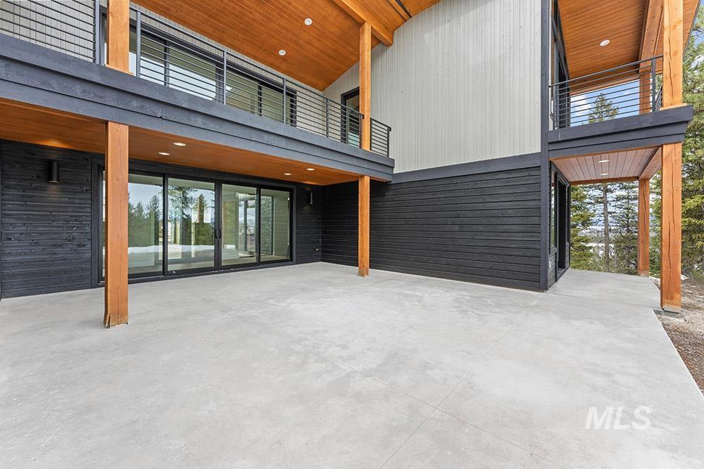 38 Bella View Drive, McCall, Idaho 83638, 5 Bedrooms, 5 Bathrooms, Residential For Sale, Price $2,098,000,MLS 98963450