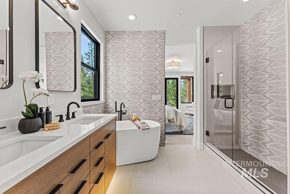 38 Bella View Drive, McCall, Idaho 83638, 5 Bedrooms, 5 Bathrooms, Residential For Sale, Price $2,098,000,MLS 98963450