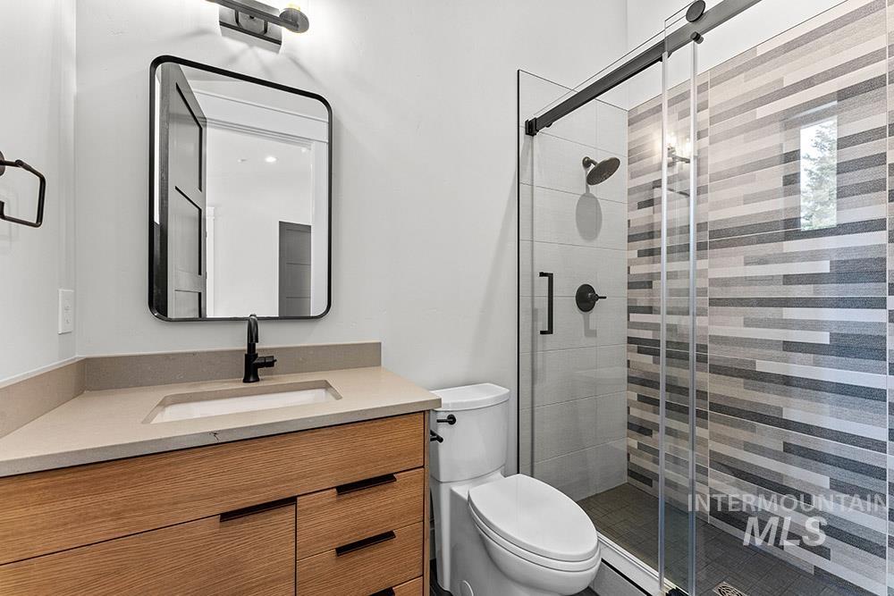 38 Bella View Drive, McCall, Idaho 83638, 5 Bedrooms, 5 Bathrooms, Residential For Sale, Price $2,098,000,MLS 98963450