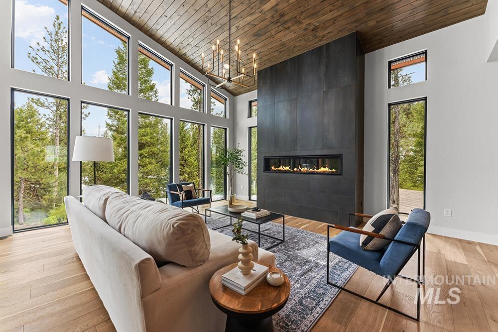 38 Bella View Drive, McCall, Idaho 83638, 5 Bedrooms, 5 Bathrooms, Residential For Sale, Price $2,098,000,MLS 98963450