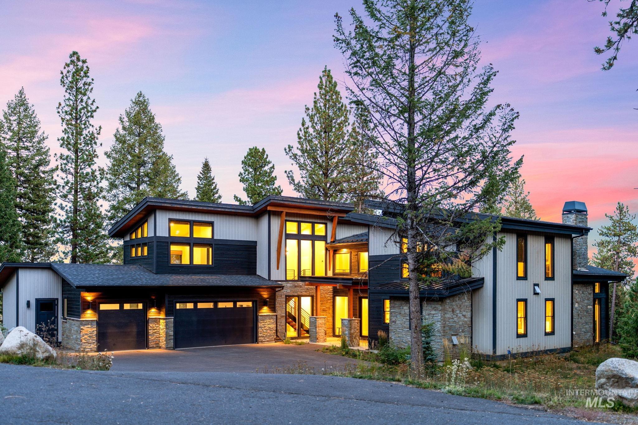 38 Bella View Drive, McCall, Idaho 83638, 5 Bedrooms, 5 Bathrooms, Residential For Sale, Price $2,098,000,MLS 98963450