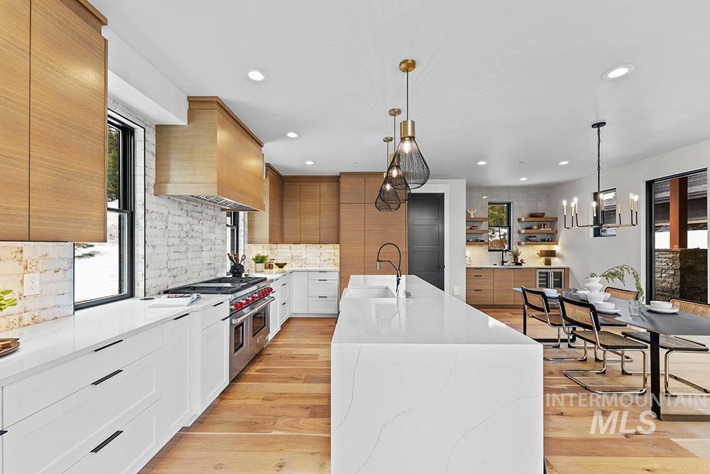 38 Bella View Drive, McCall, Idaho 83638, 5 Bedrooms, 5 Bathrooms, Residential For Sale, Price $2,098,000,MLS 98963450