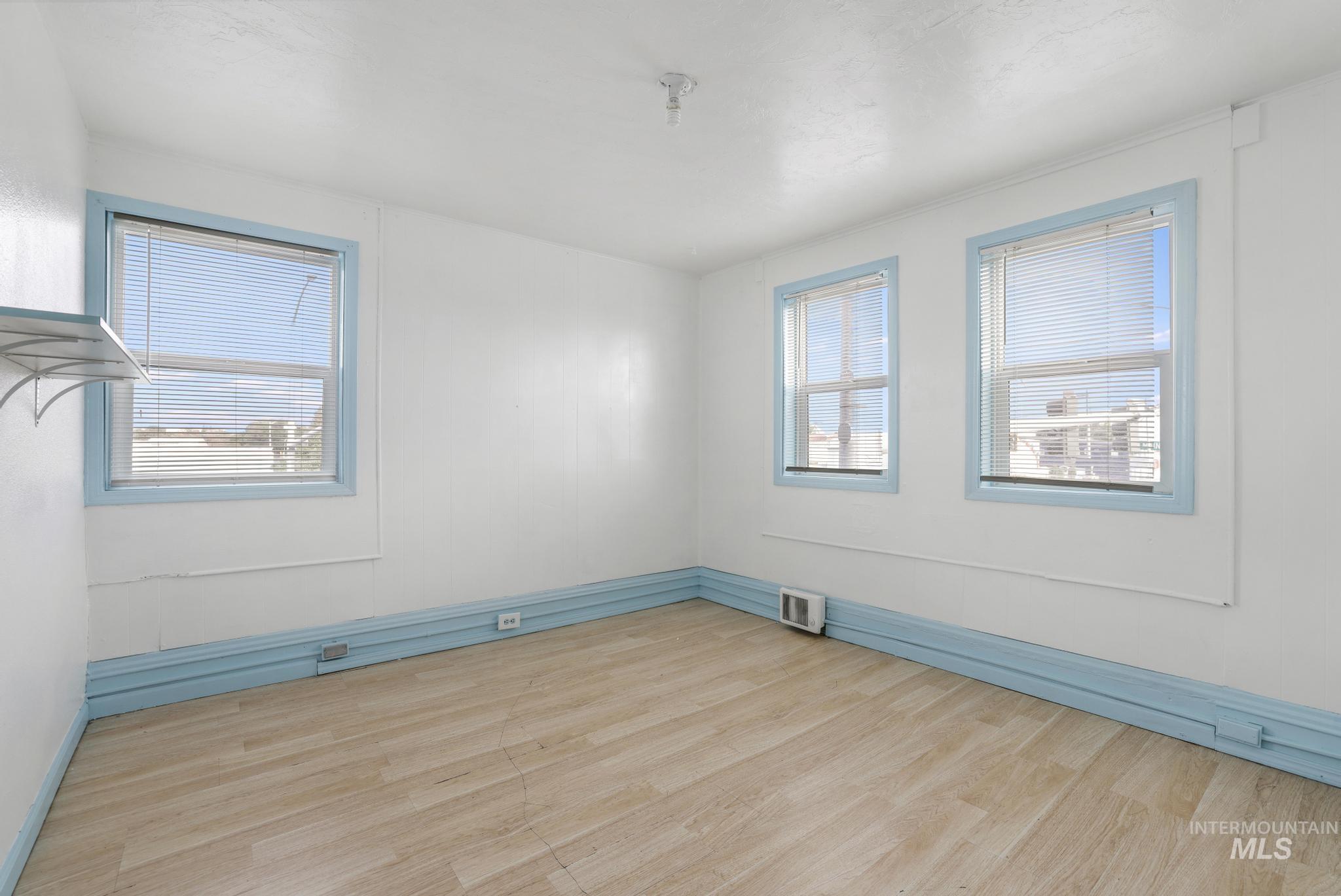 112 W Main St, Wendell, Idaho 83355, Business/Commercial For Sale, Price $1,200,000,MLS 98963459