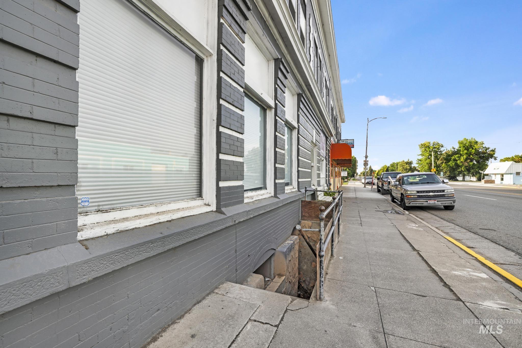 112 W Main St, Wendell, Idaho 83355, Business/Commercial For Sale, Price $1,200,000,MLS 98963459