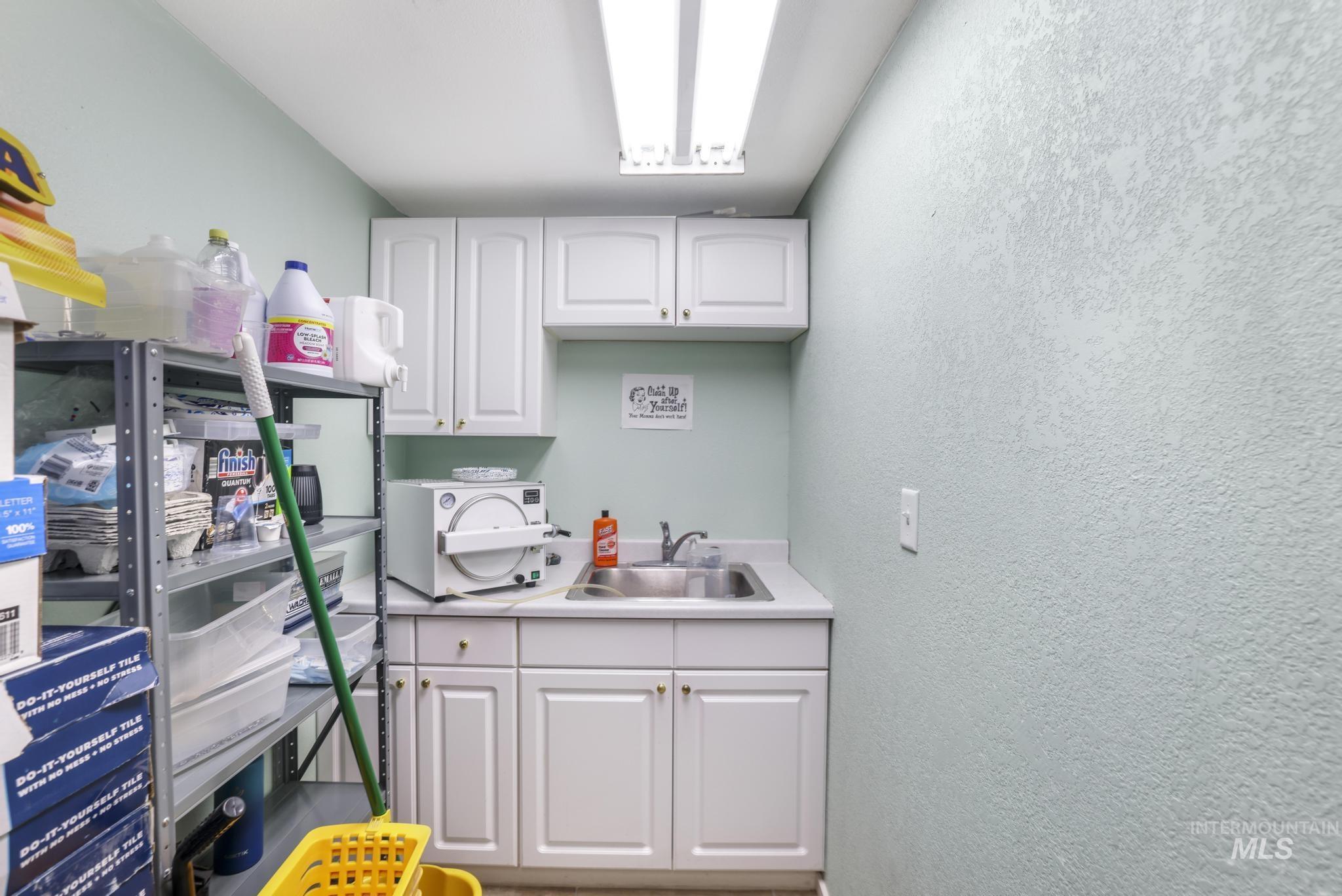 112 W Main St, Wendell, Idaho 83355, Business/Commercial For Sale, Price $1,200,000,MLS 98963459