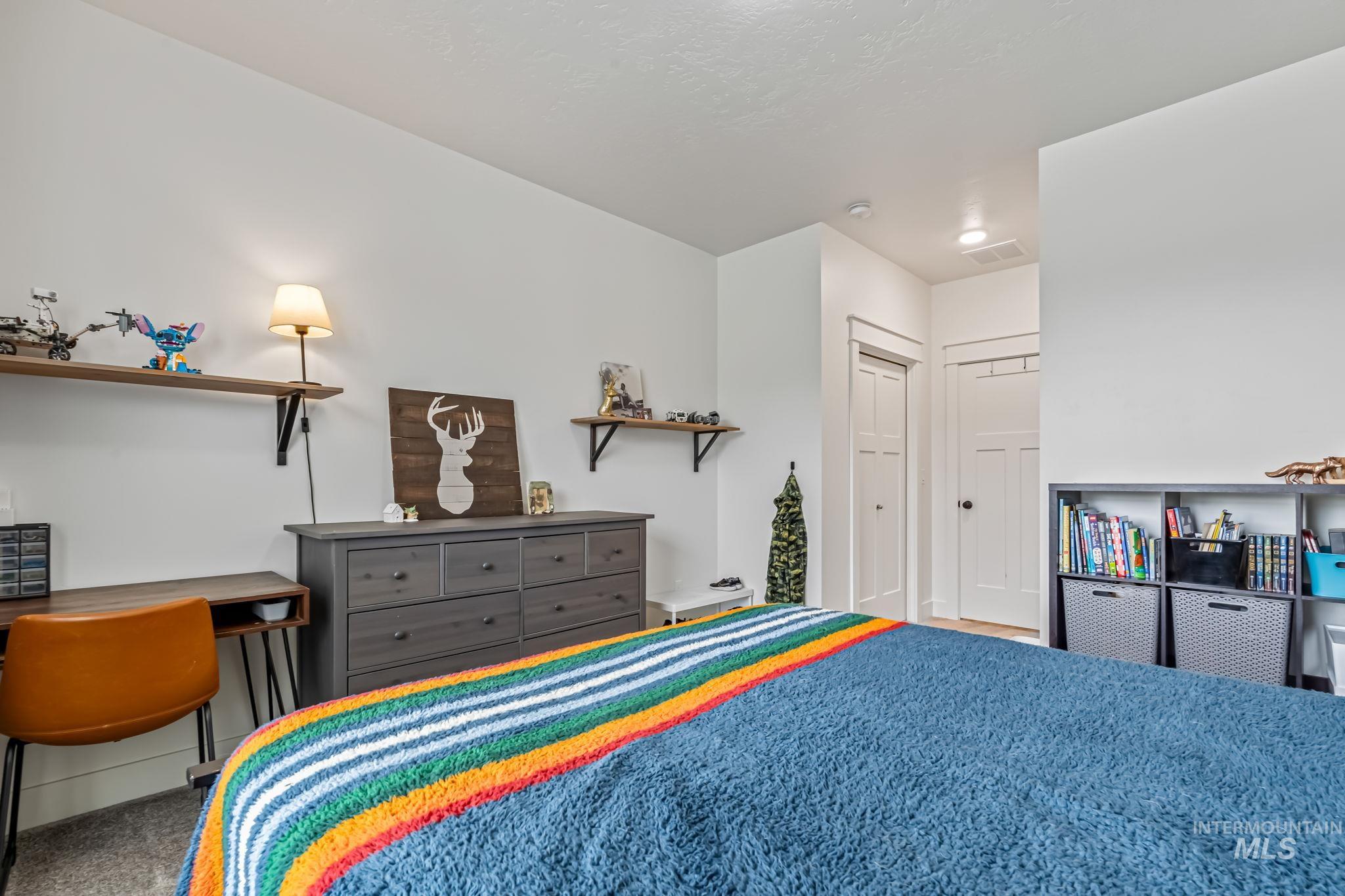 3498 W Wolf Rapids Dr, Meridian, Idaho 83646, 5 Bedrooms, 3 Bathrooms, Residential For Sale, Price $825,000,MLS 98963464