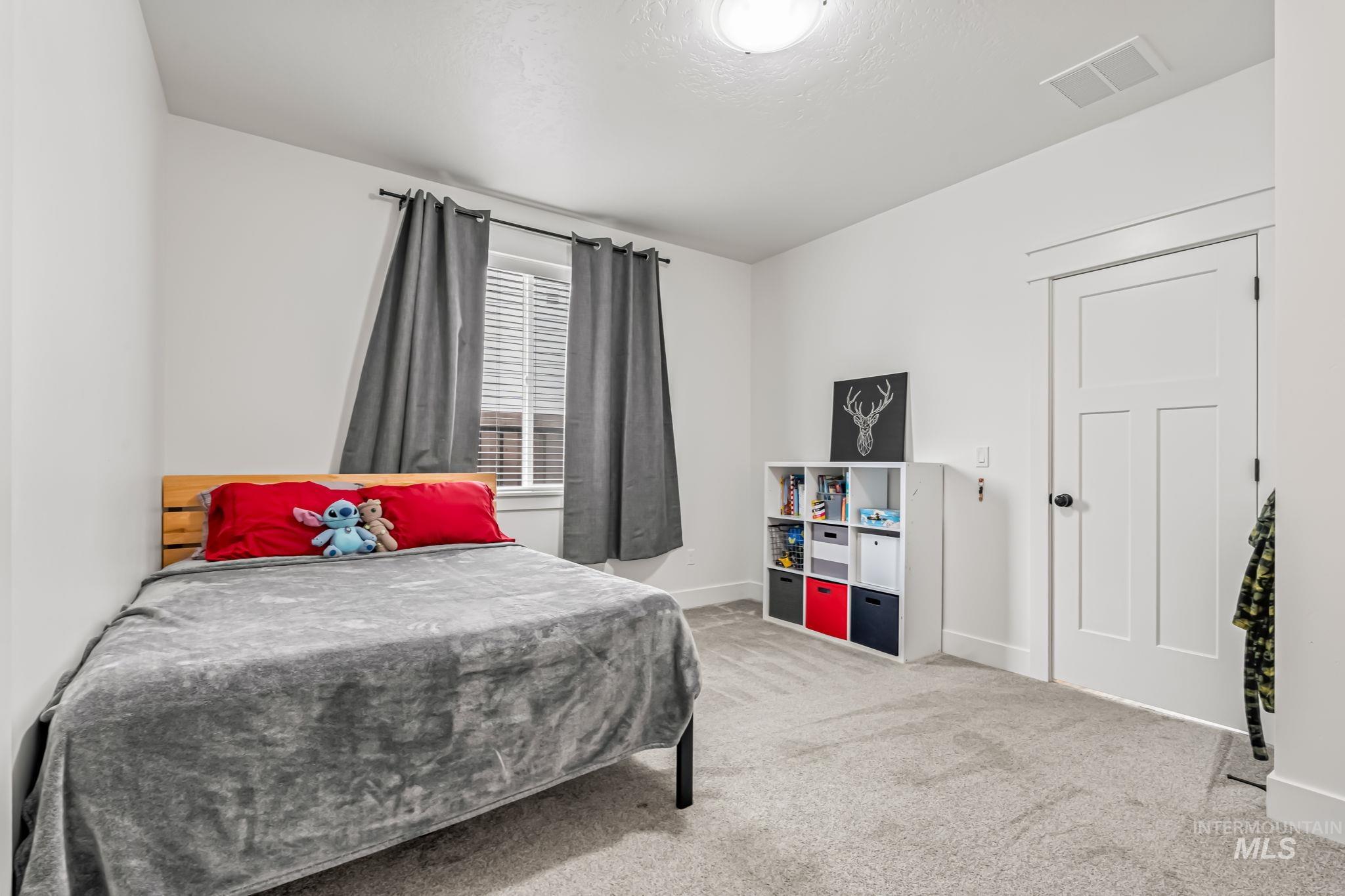 3498 W Wolf Rapids Dr, Meridian, Idaho 83646, 5 Bedrooms, 3 Bathrooms, Residential For Sale, Price $825,000,MLS 98963464