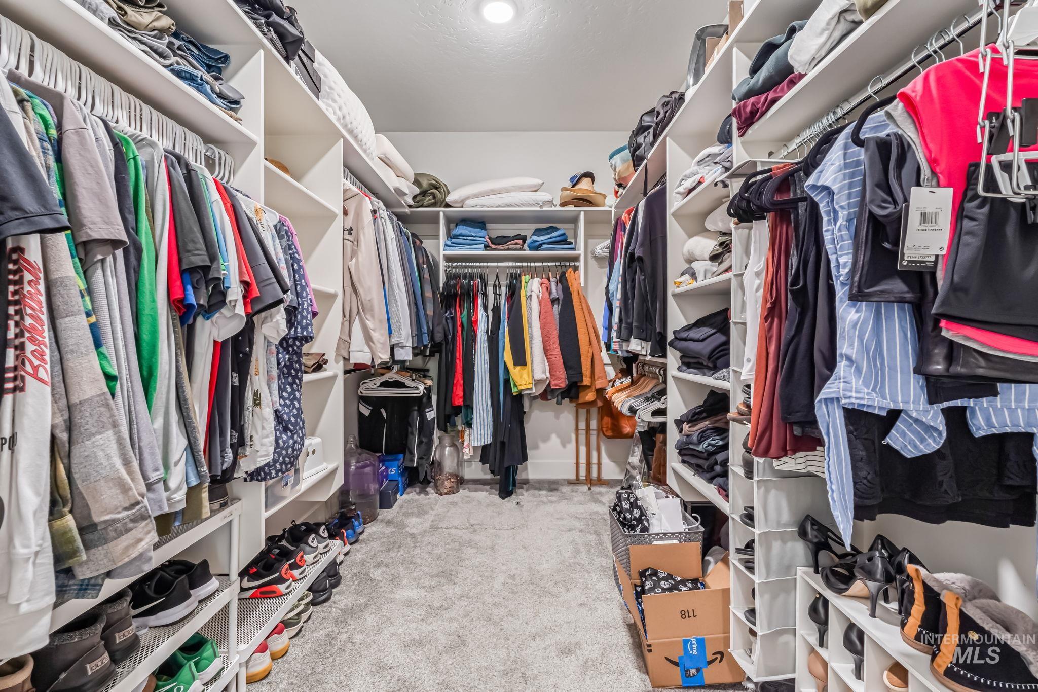 3498 W Wolf Rapids Dr, Meridian, Idaho 83646, 5 Bedrooms, 3 Bathrooms, Residential For Sale, Price $825,000,MLS 98963464