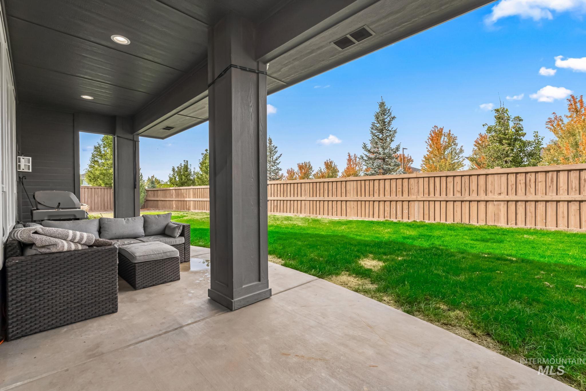 3498 W Wolf Rapids Dr, Meridian, Idaho 83646, 5 Bedrooms, 3 Bathrooms, Residential For Sale, Price $825,000,MLS 98963464