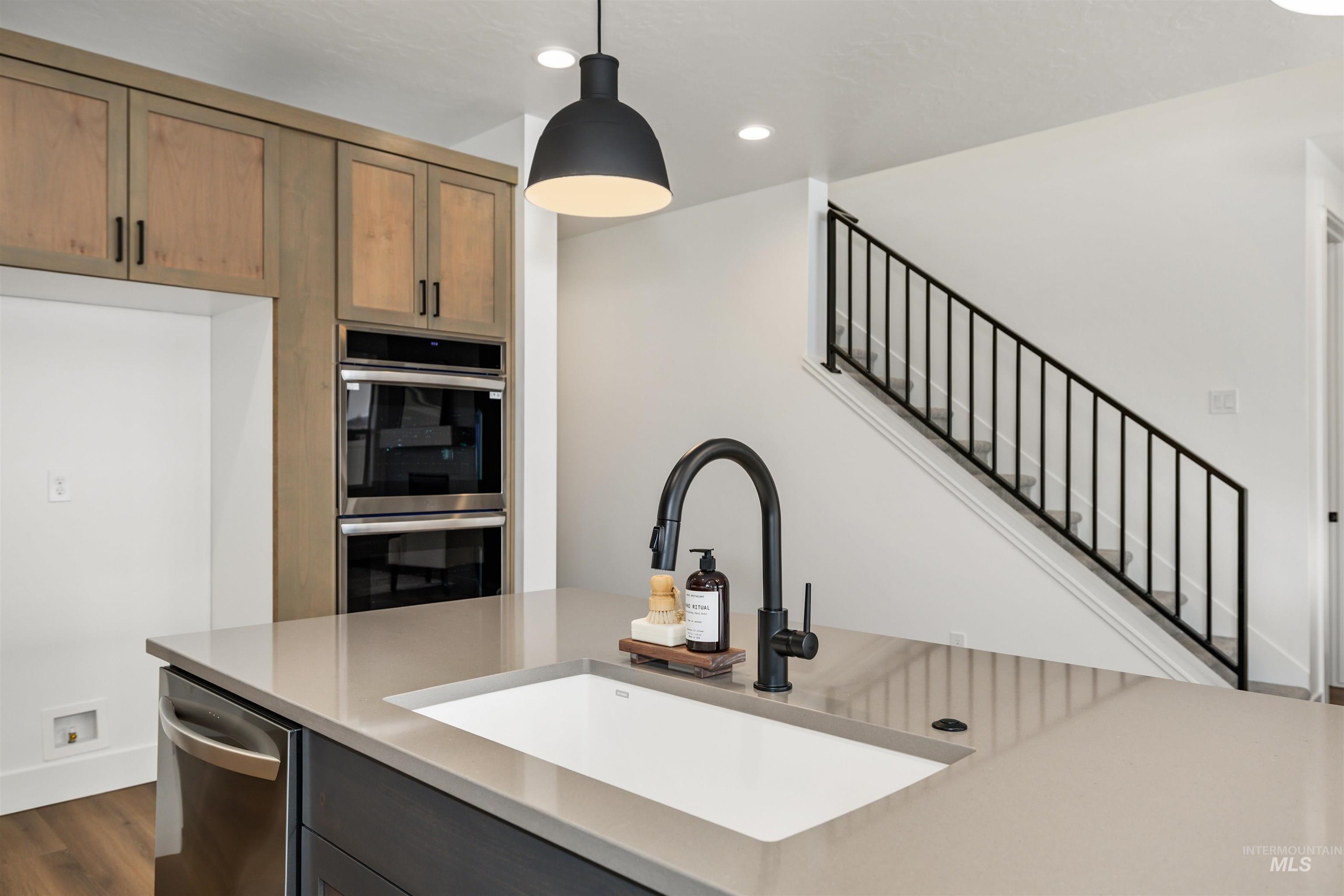 652 N Morning Glory Avenue, Eagle, Idaho 83616-0000, 4 Bedrooms, 3 Bathrooms, Residential For Sale, Price $799,900,MLS 98963465