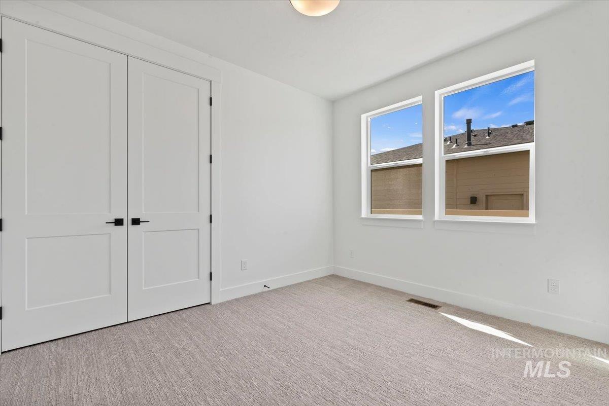 652 N Morning Glory Avenue, Eagle, Idaho 83616-0000, 4 Bedrooms, 3 Bathrooms, Residential For Sale, Price $799,900,MLS 98963465