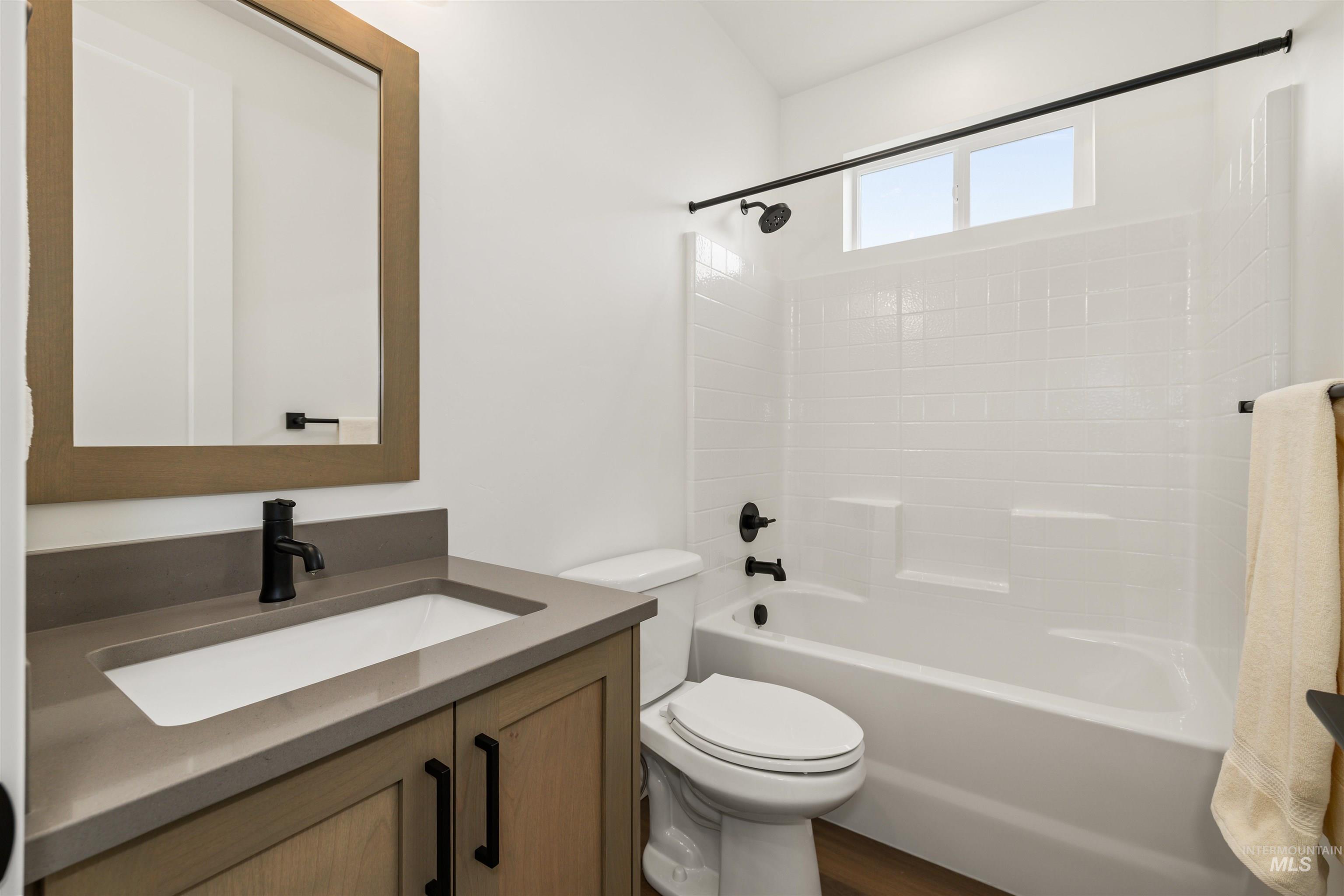 652 N Morning Glory Avenue, Eagle, Idaho 83616-0000, 4 Bedrooms, 3 Bathrooms, Residential For Sale, Price $799,900,MLS 98963465