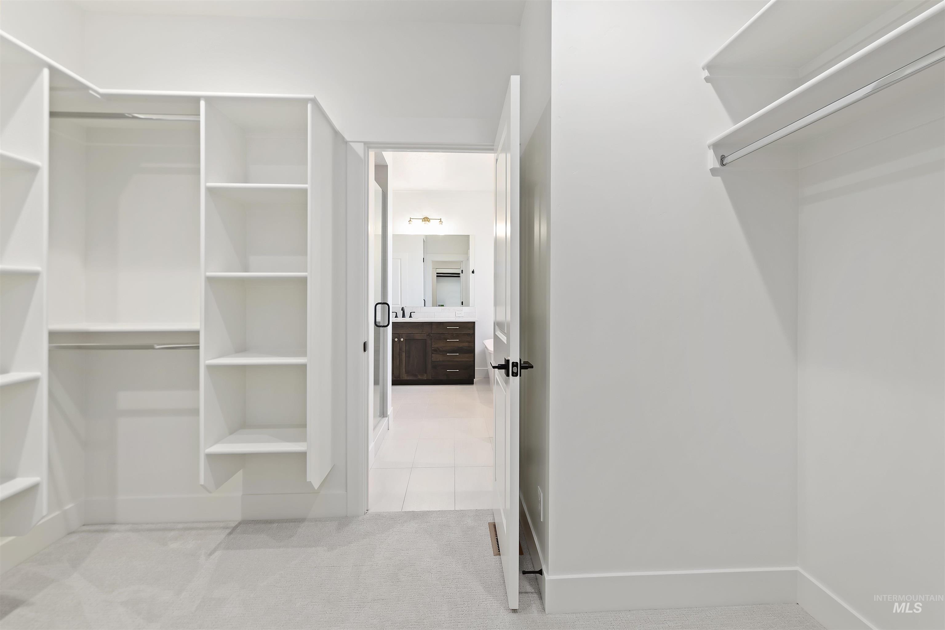 2061 N Peakhurt Ave, Kuna, Idaho 83634, 4 Bedrooms, 3 Bathrooms, Residential For Sale, Price $759,880,MLS 98963490