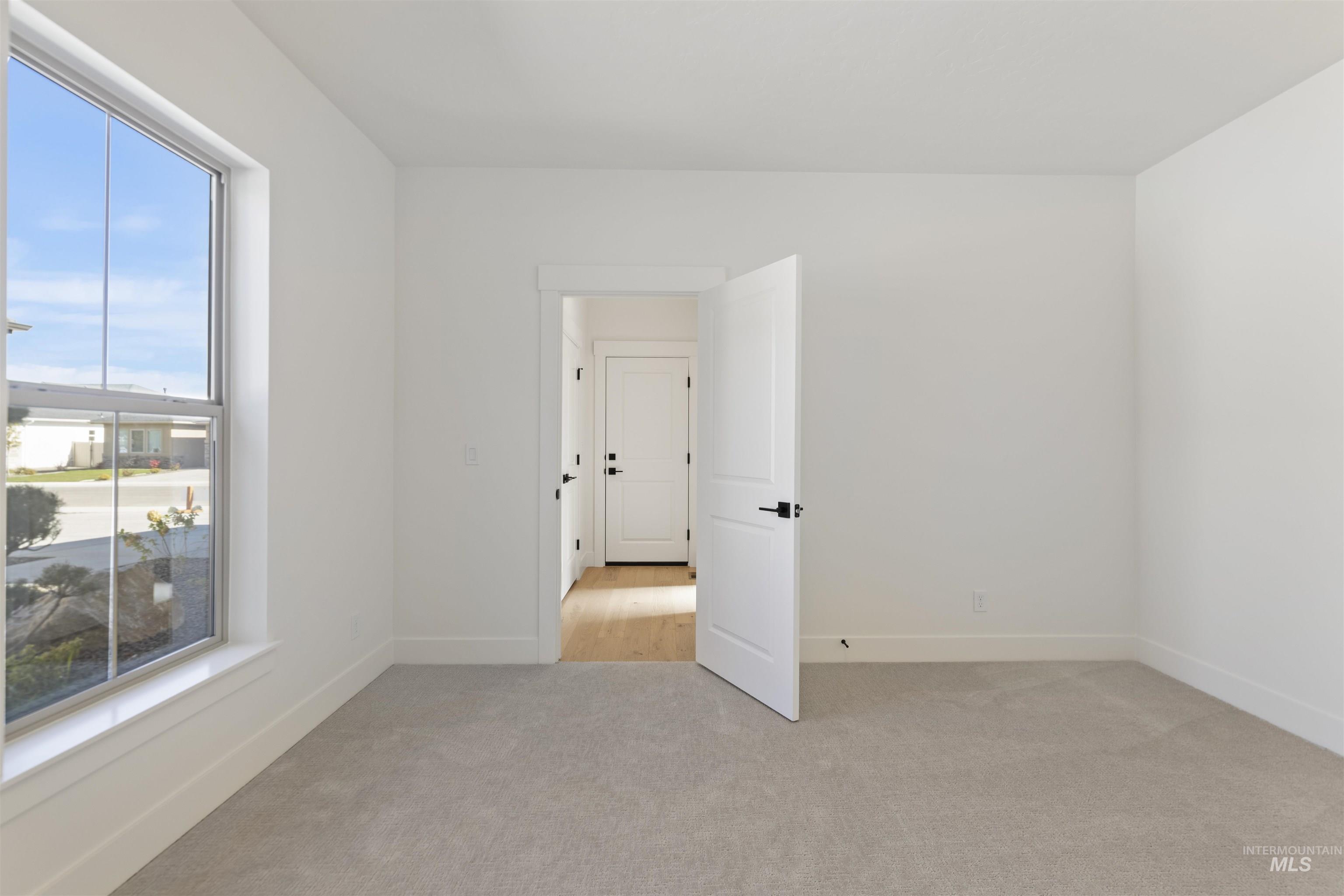 2061 N Peakhurt Ave, Kuna, Idaho 83634, 4 Bedrooms, 3 Bathrooms, Residential For Sale, Price $759,880,MLS 98963490