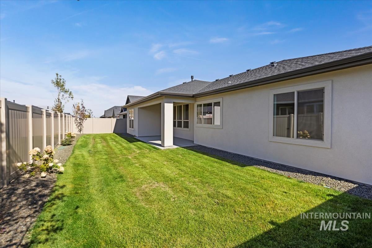 2061 N Peakhurt Ave, Kuna, Idaho 83634, 4 Bedrooms, 3 Bathrooms, Residential For Sale, Price $759,880,MLS 98963490