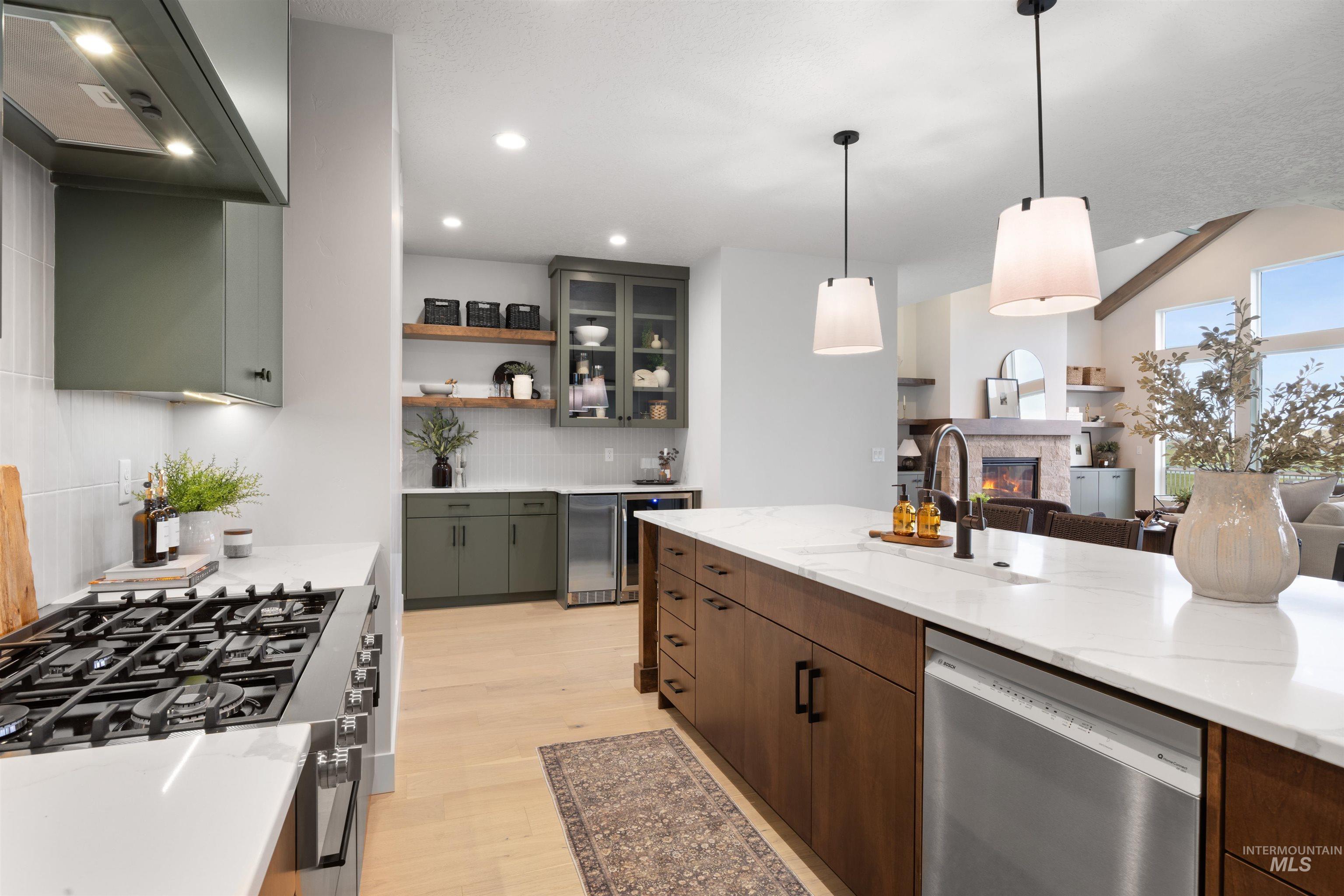 252 N Hunter Creek Ave, Eagle, Idaho 83616, 4 Bedrooms, 2.5 Bathrooms, Residential For Sale, Price $1,110,000,MLS 98963502