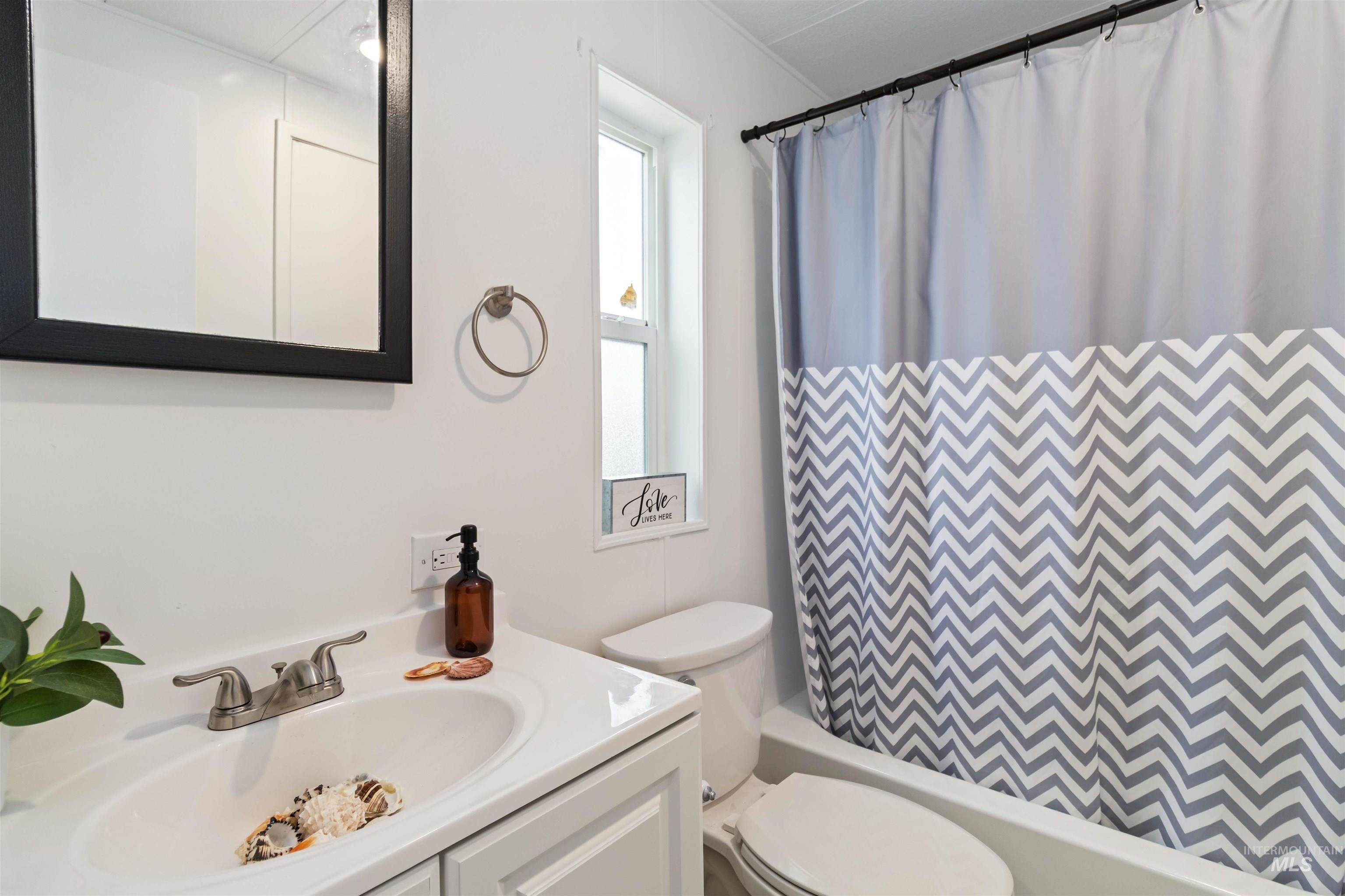 8056 W Manassas Ln, Boise, Idaho 83714, 2 Bedrooms, 2 Bathrooms, Residential For Sale, Price $89,999,MLS 98963504