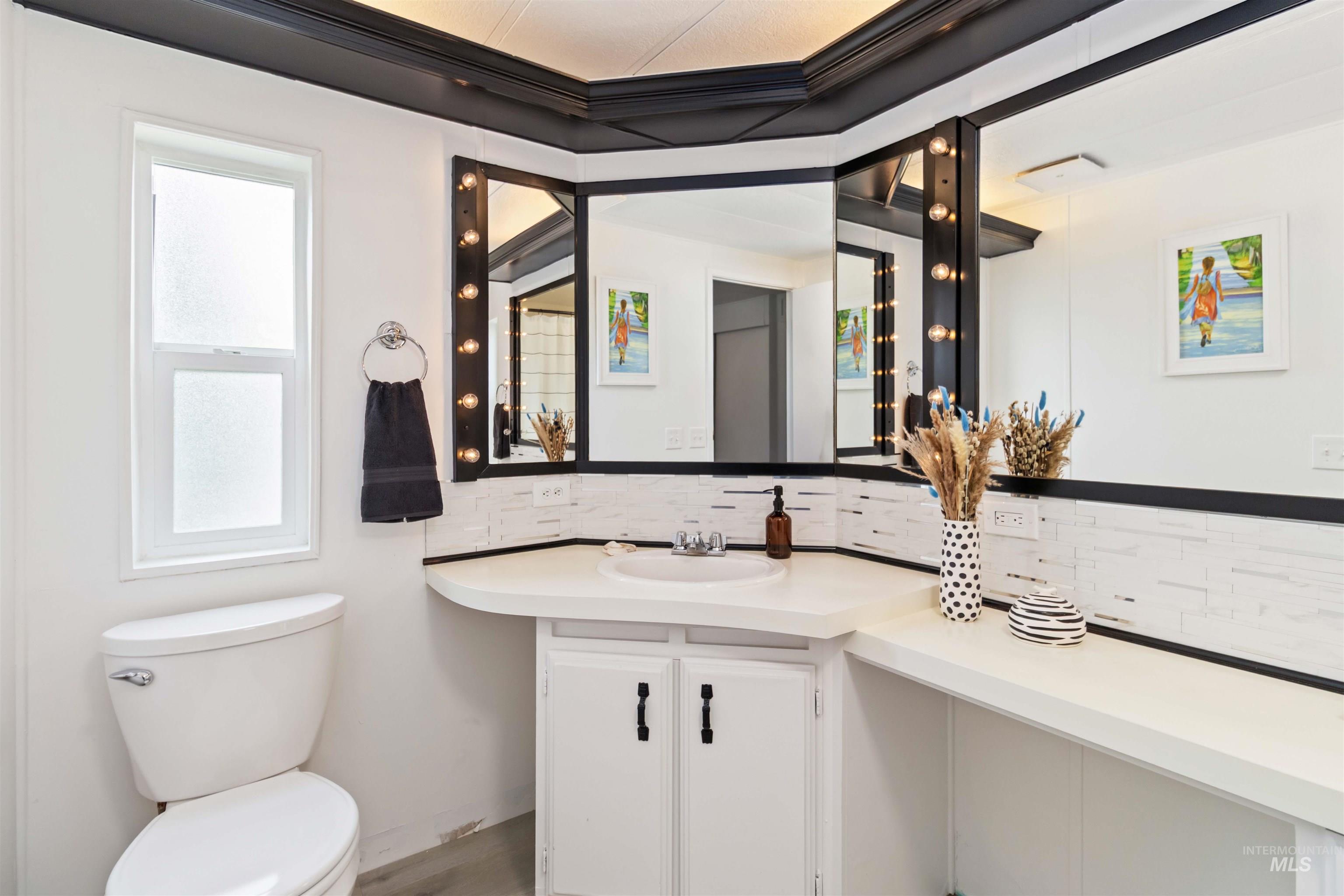 8056 W Manassas Ln, Boise, Idaho 83714, 2 Bedrooms, 2 Bathrooms, Residential For Sale, Price $89,999,MLS 98963504