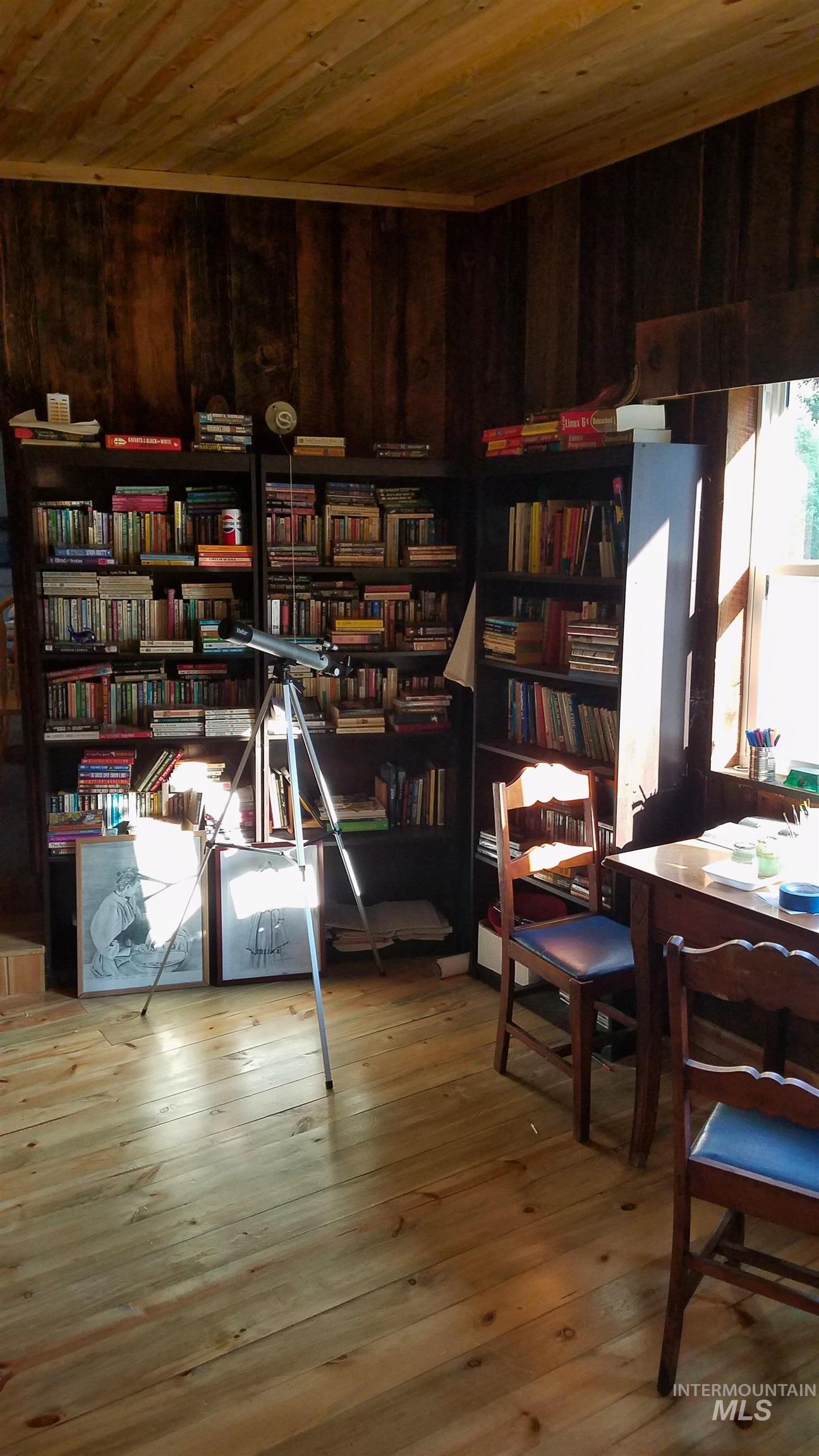 27 Grizzly Bear Rd, Shoup, Idaho 83469, 3 Bedrooms, 2 Bathrooms, Residential For Sale, Price $200,000,MLS 98963527