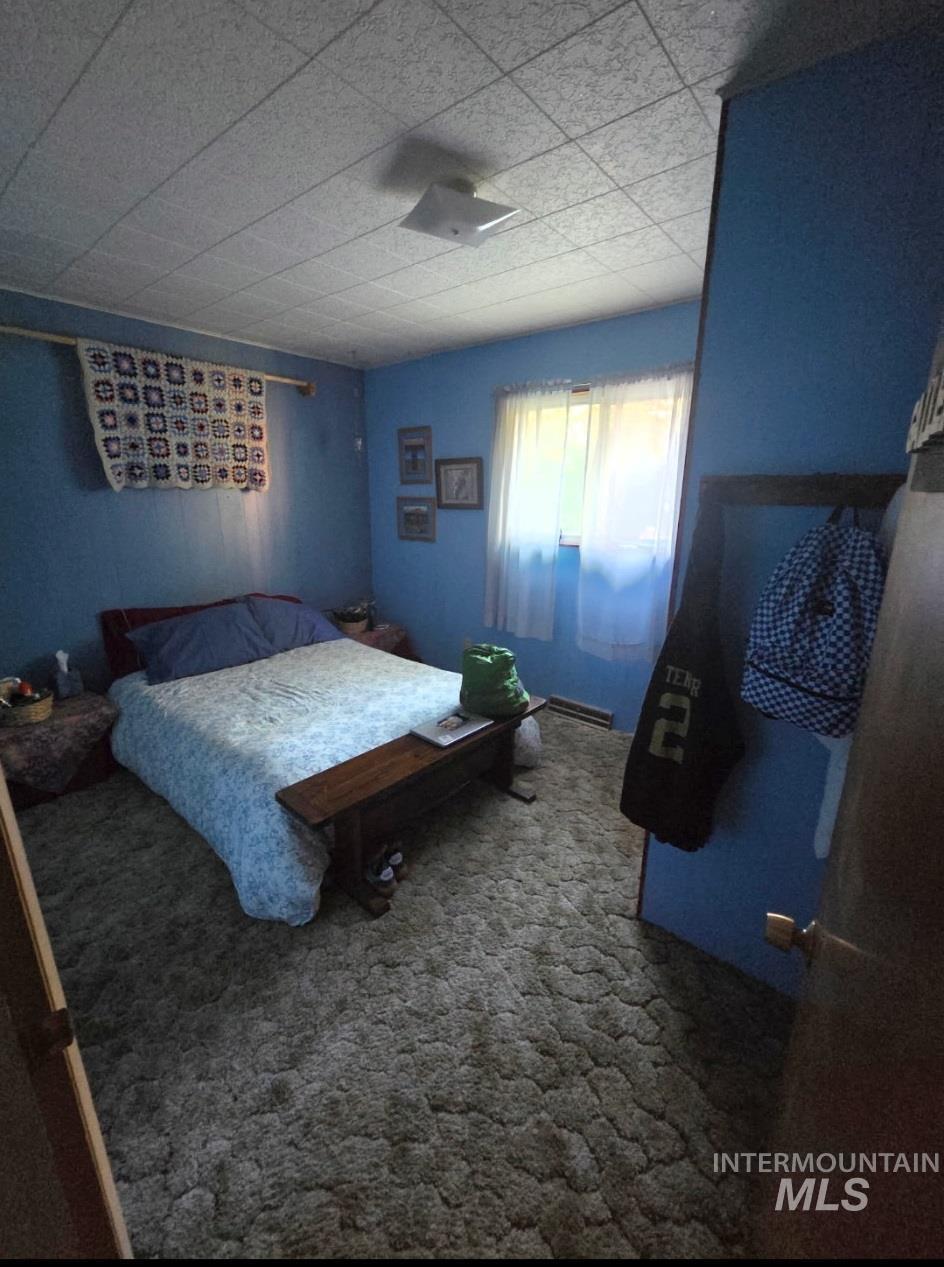 27 Grizzly Bear Rd, Shoup, Idaho 83469, 3 Bedrooms, 2 Bathrooms, Residential For Sale, Price $200,000,MLS 98963527