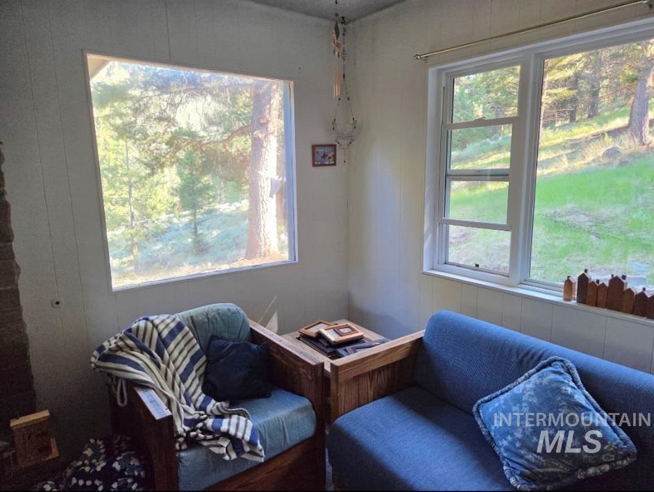 27 Grizzly Bear Rd, Shoup, Idaho 83469, 3 Bedrooms, 2 Bathrooms, Residential For Sale, Price $200,000,MLS 98963527