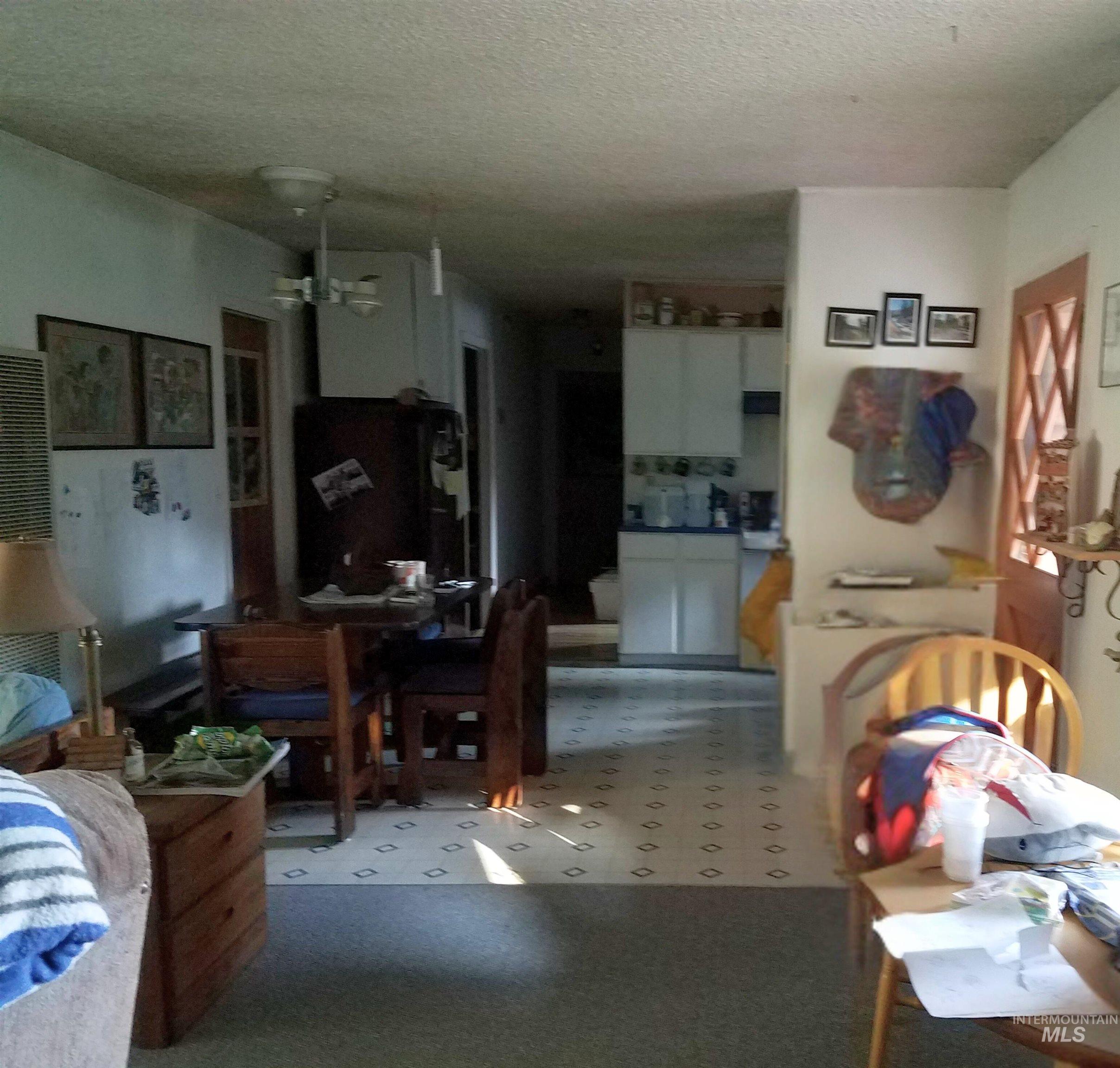 27 Grizzly Bear Rd, Shoup, Idaho 83469, 3 Bedrooms, 2 Bathrooms, Residential For Sale, Price $200,000,MLS 98963527