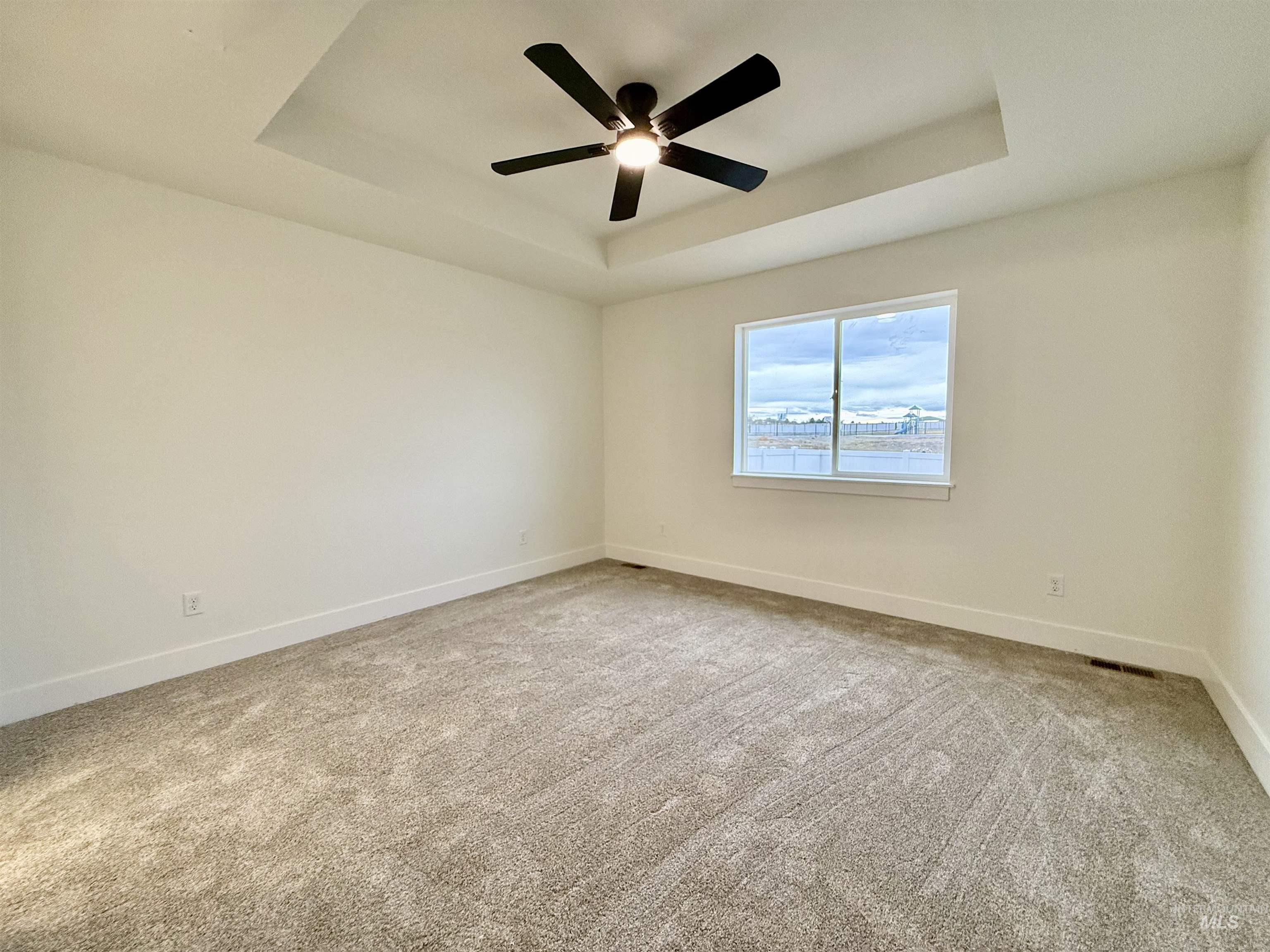 938 Gregory Way, Twin Falls, Idaho 83301, 4 Bedrooms, 2 Bathrooms, Residential For Sale, Price $394,000,MLS 98963544