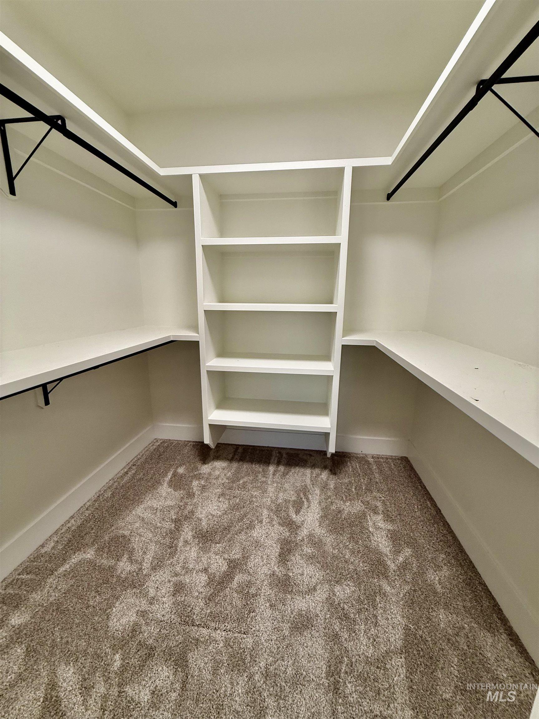 938 Gregory Way, Twin Falls, Idaho 83301, 4 Bedrooms, 2 Bathrooms, Residential For Sale, Price $394,000,MLS 98963544