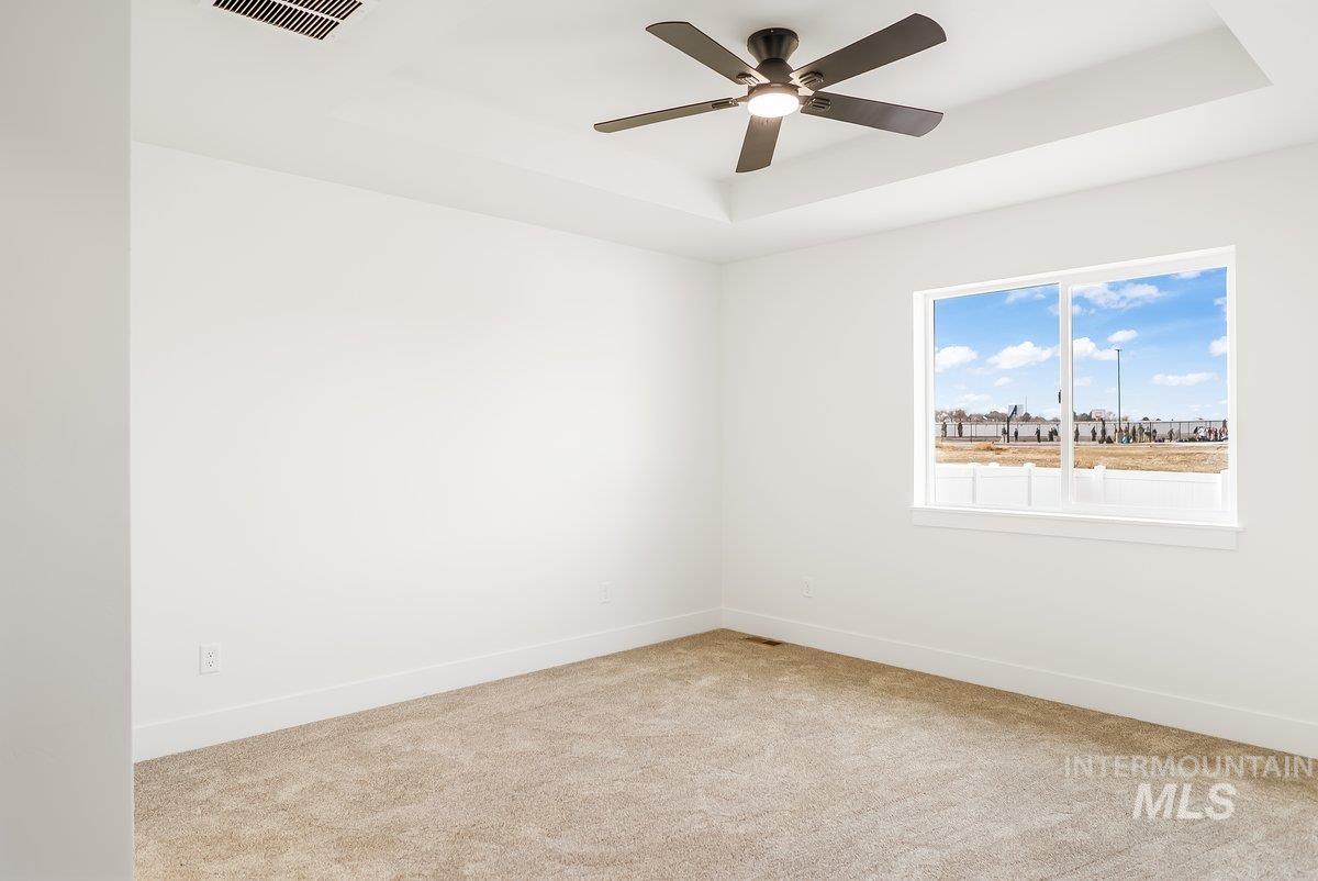 938 Gregory Way, Twin Falls, Idaho 83301, 4 Bedrooms, 2 Bathrooms, Residential For Sale, Price $389,900,MLS 98963544